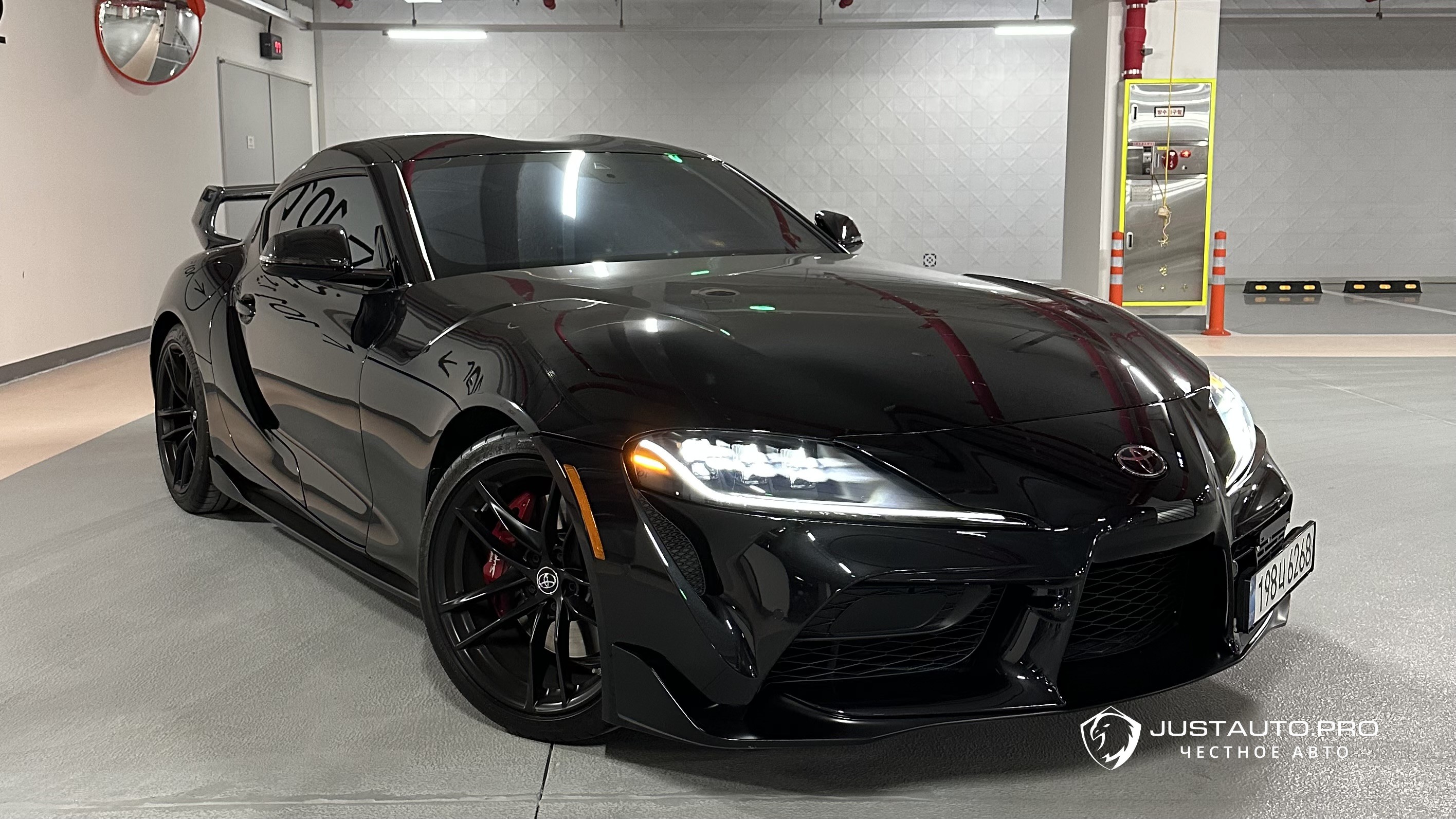 Автомобиль Toyota Supra