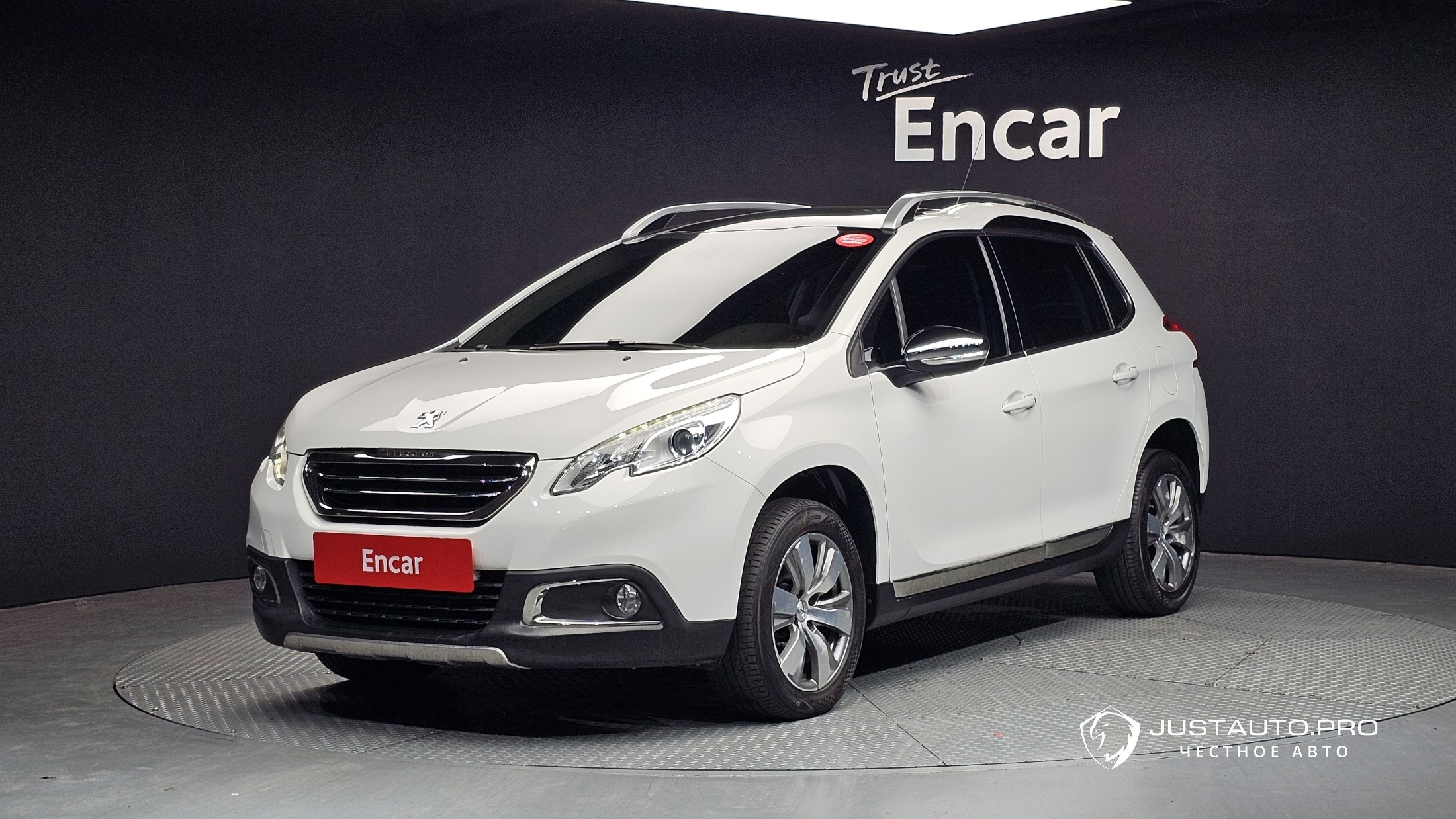Автомобиль Peugeot 2008