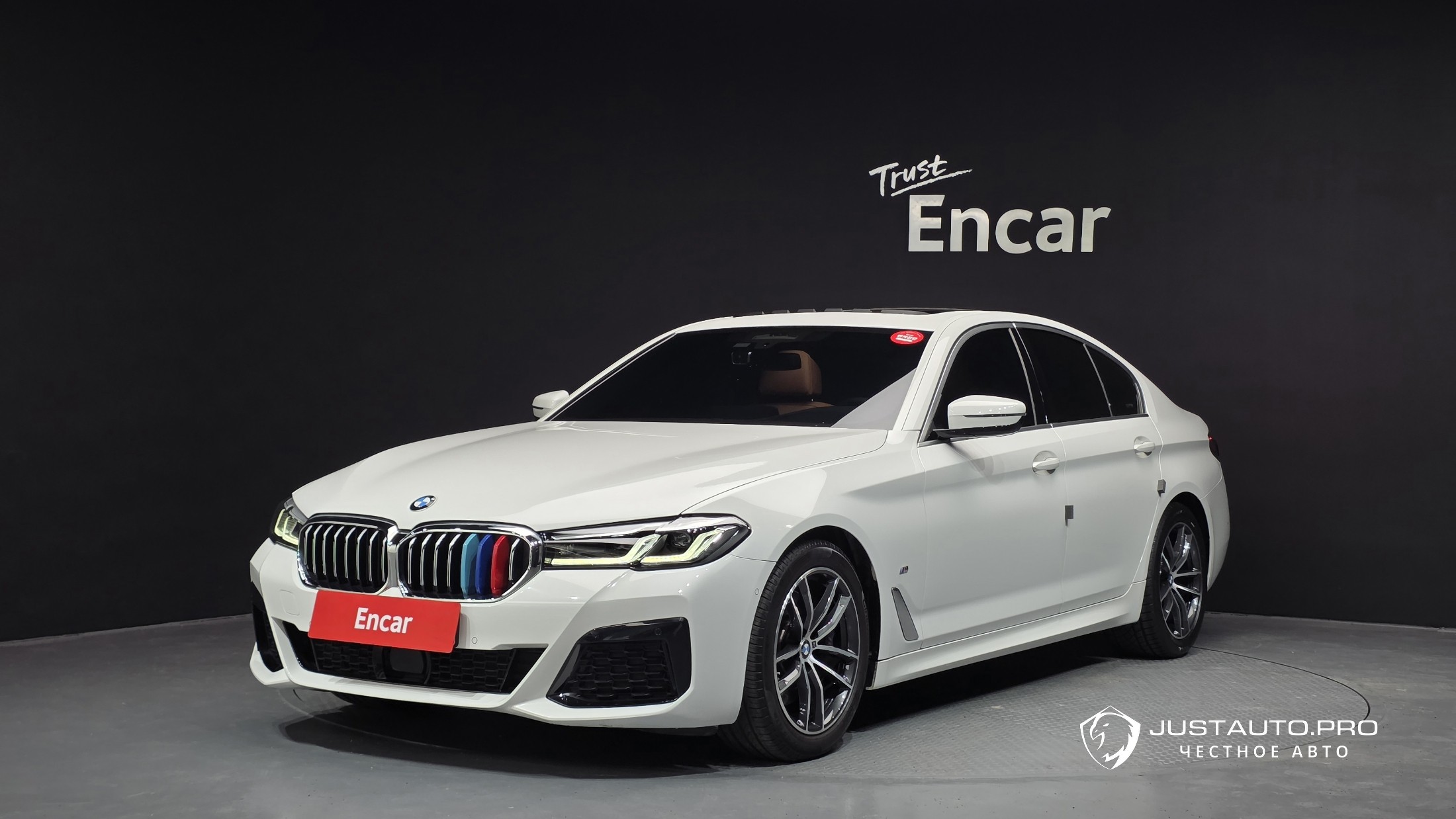Автомобиль BMW 5-Series