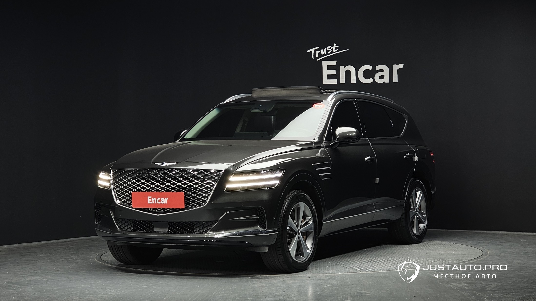 Автомобиль Genesis GV80