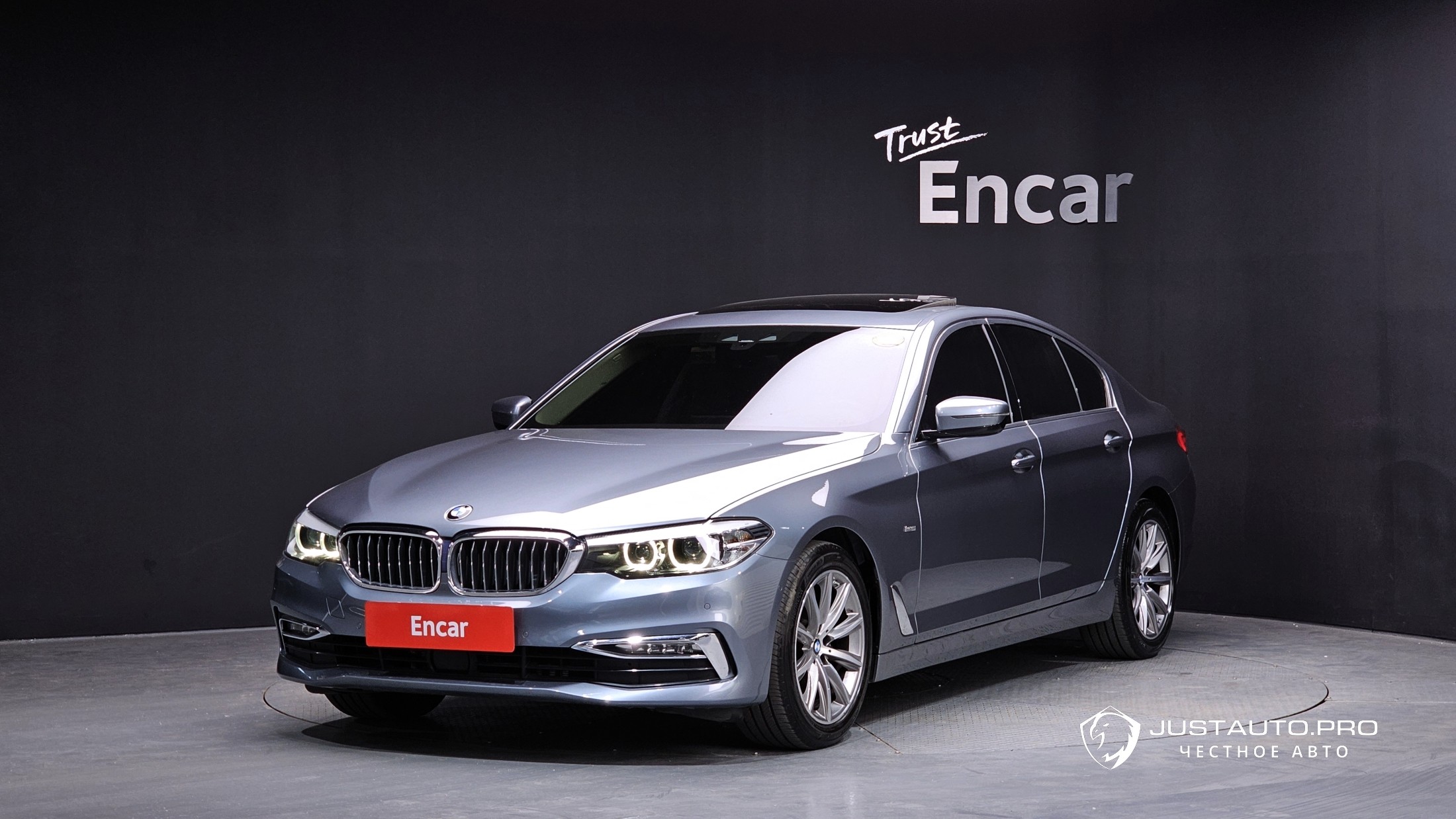 Автомобиль BMW 5-Series