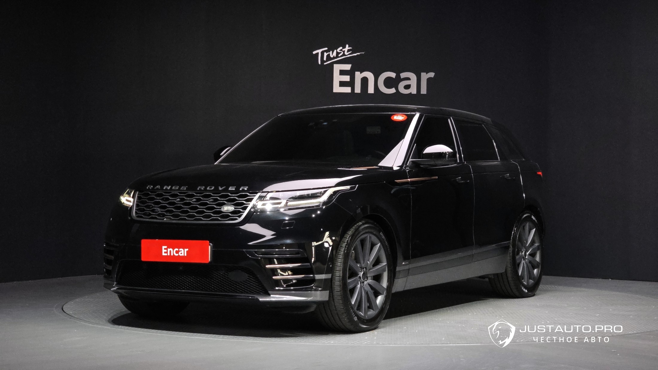 Автомобиль Land Rover Range Rover Velar