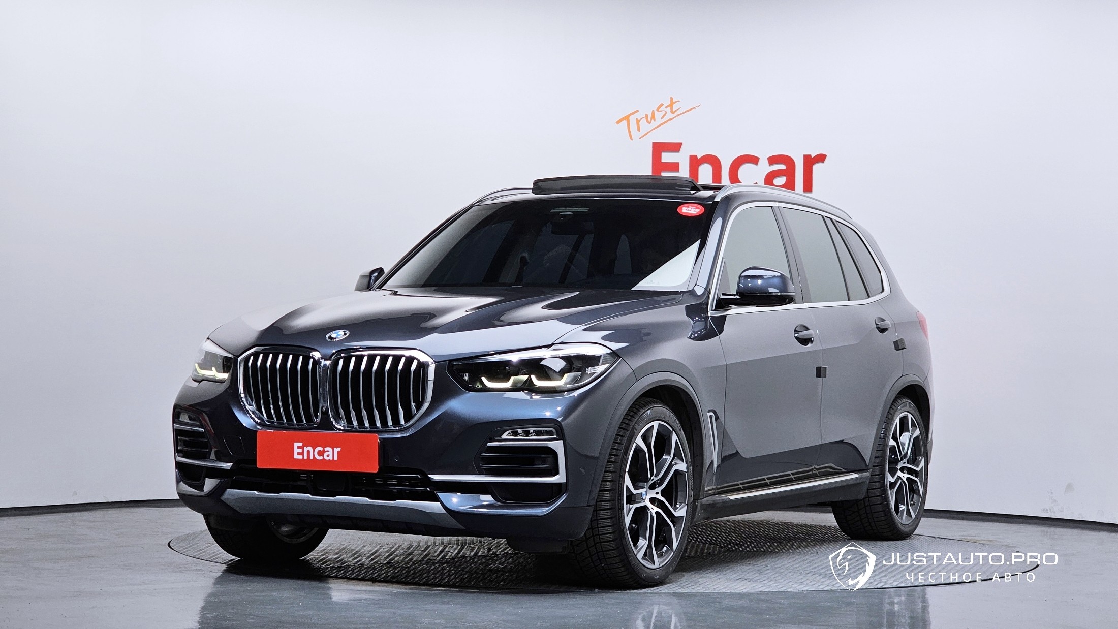 Автомобиль BMW X5