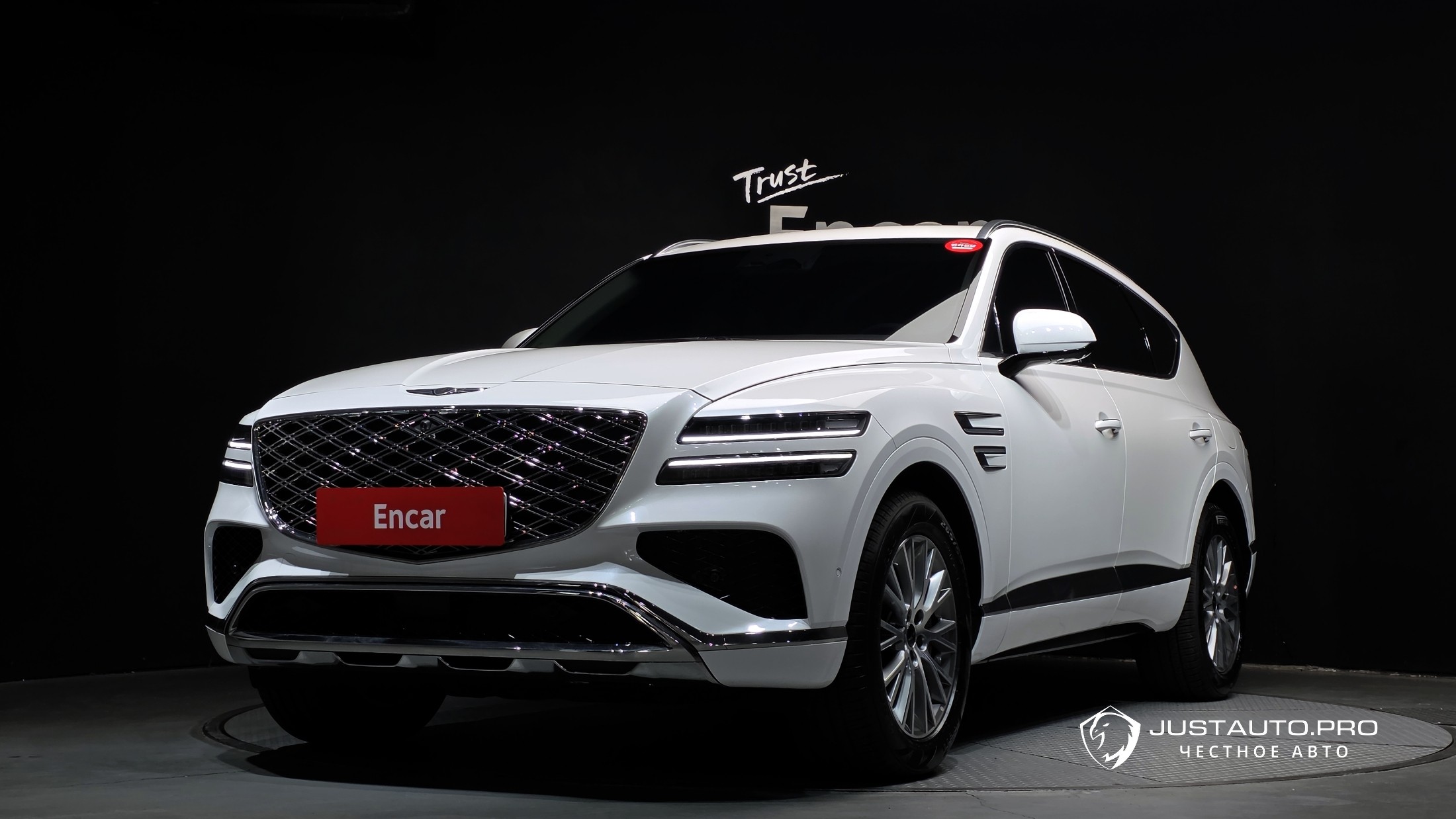 Автомобиль Genesis GV80