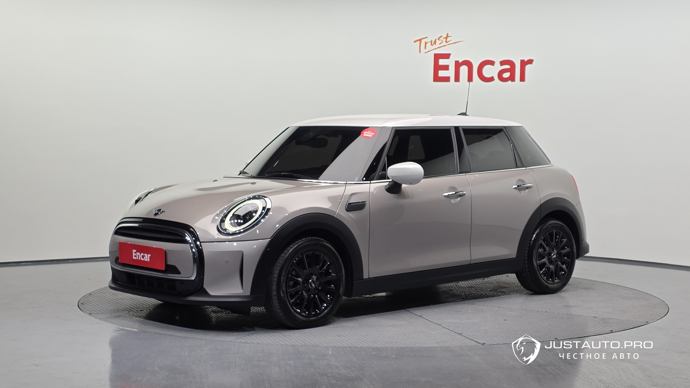 Автомобиль Mini Cooper