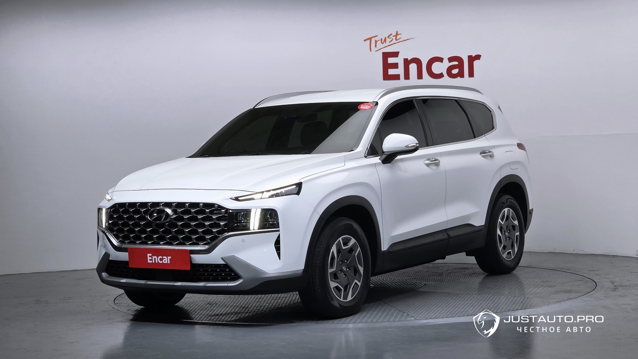 Автомобиль Hyundai Santafe