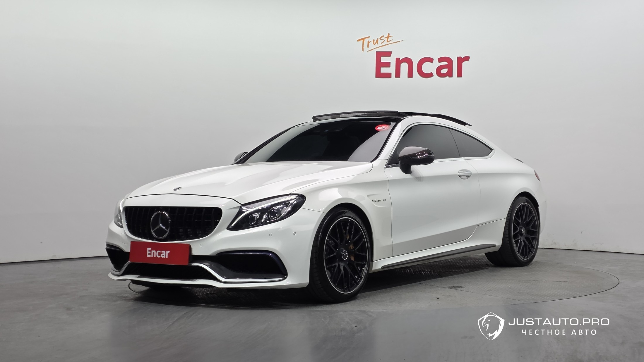 Автомобиль Mercedes-Benz C-Class