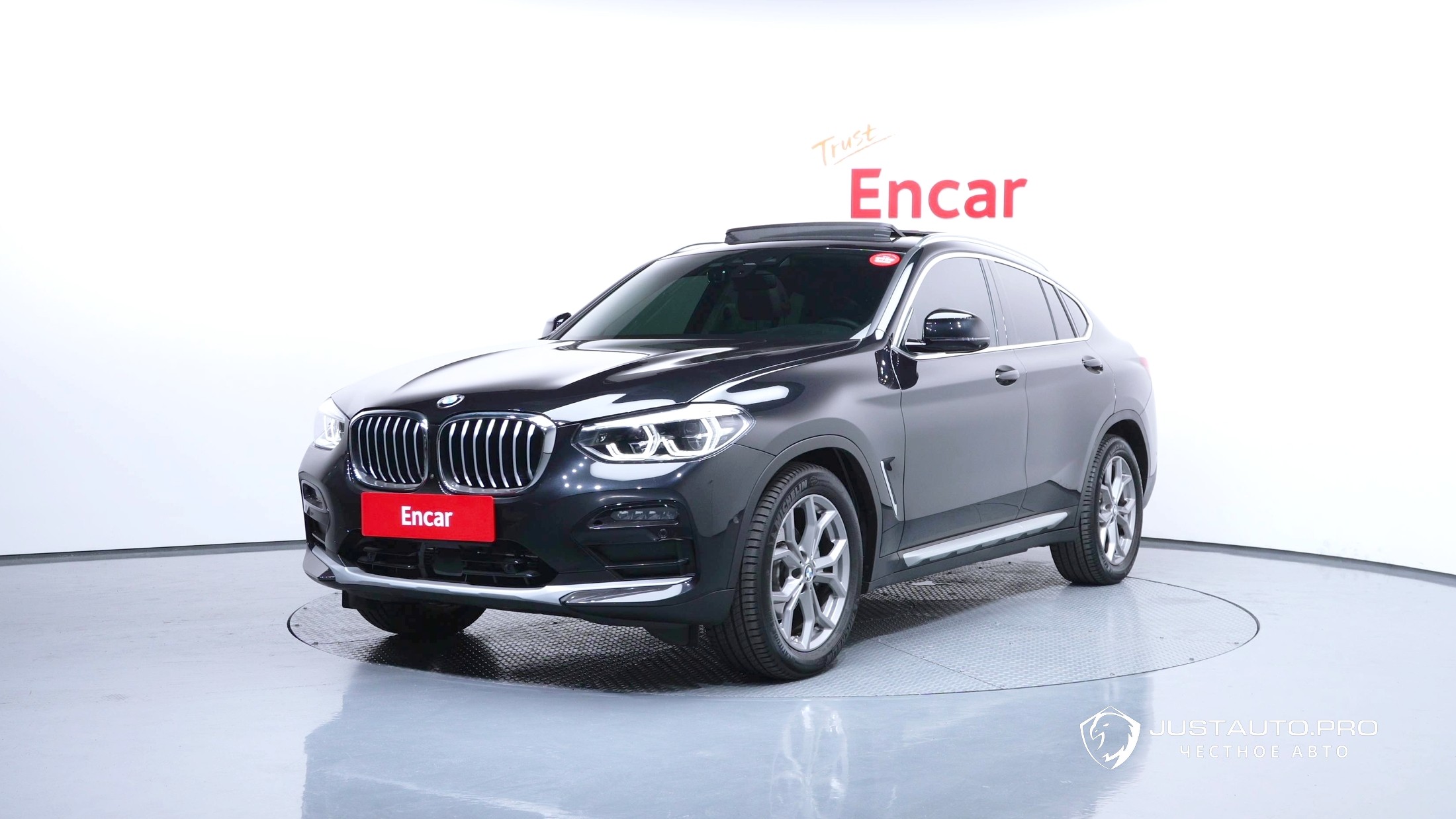 Автомобиль BMW X4