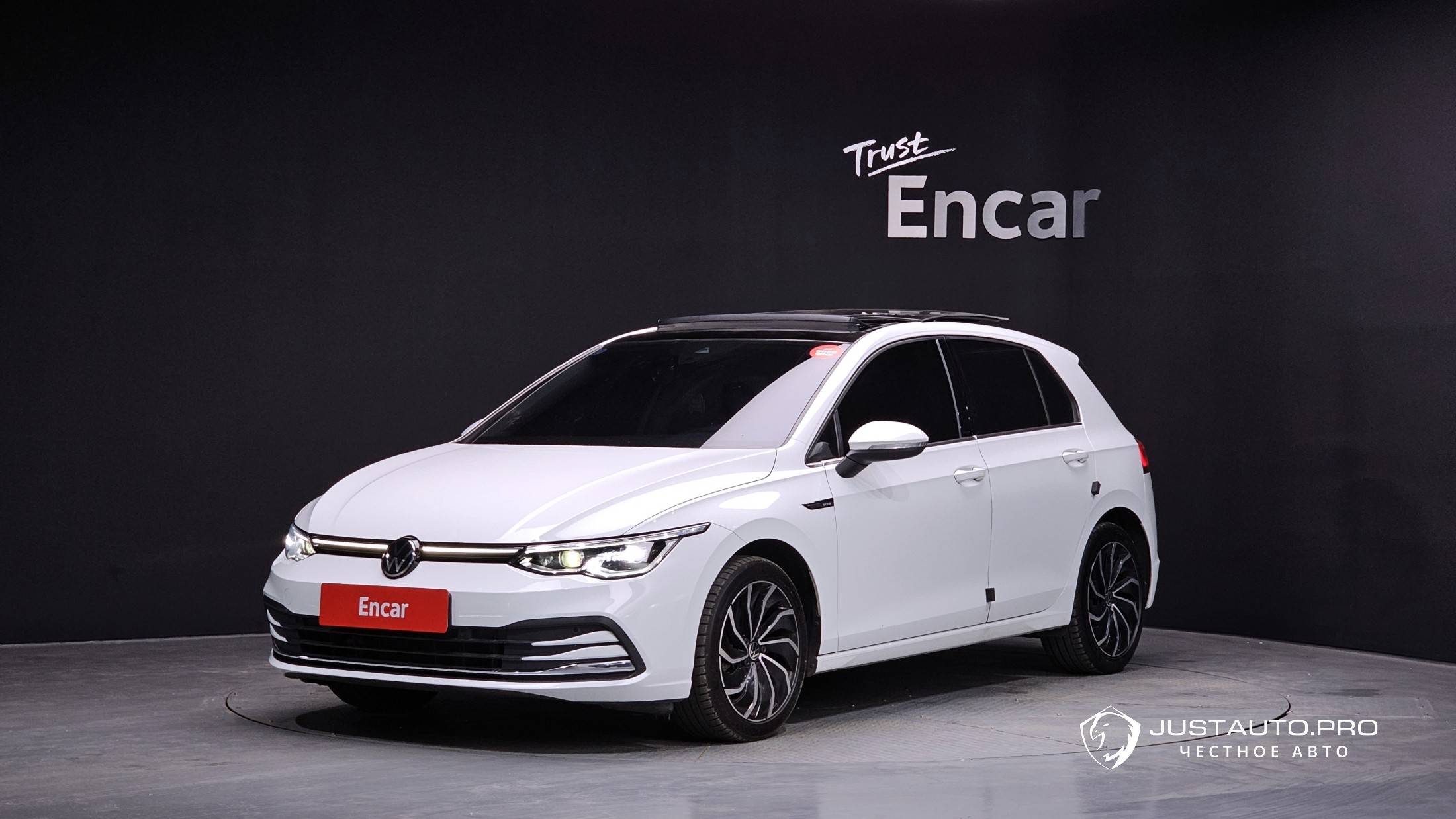 Автомобиль Volkswagen Golf