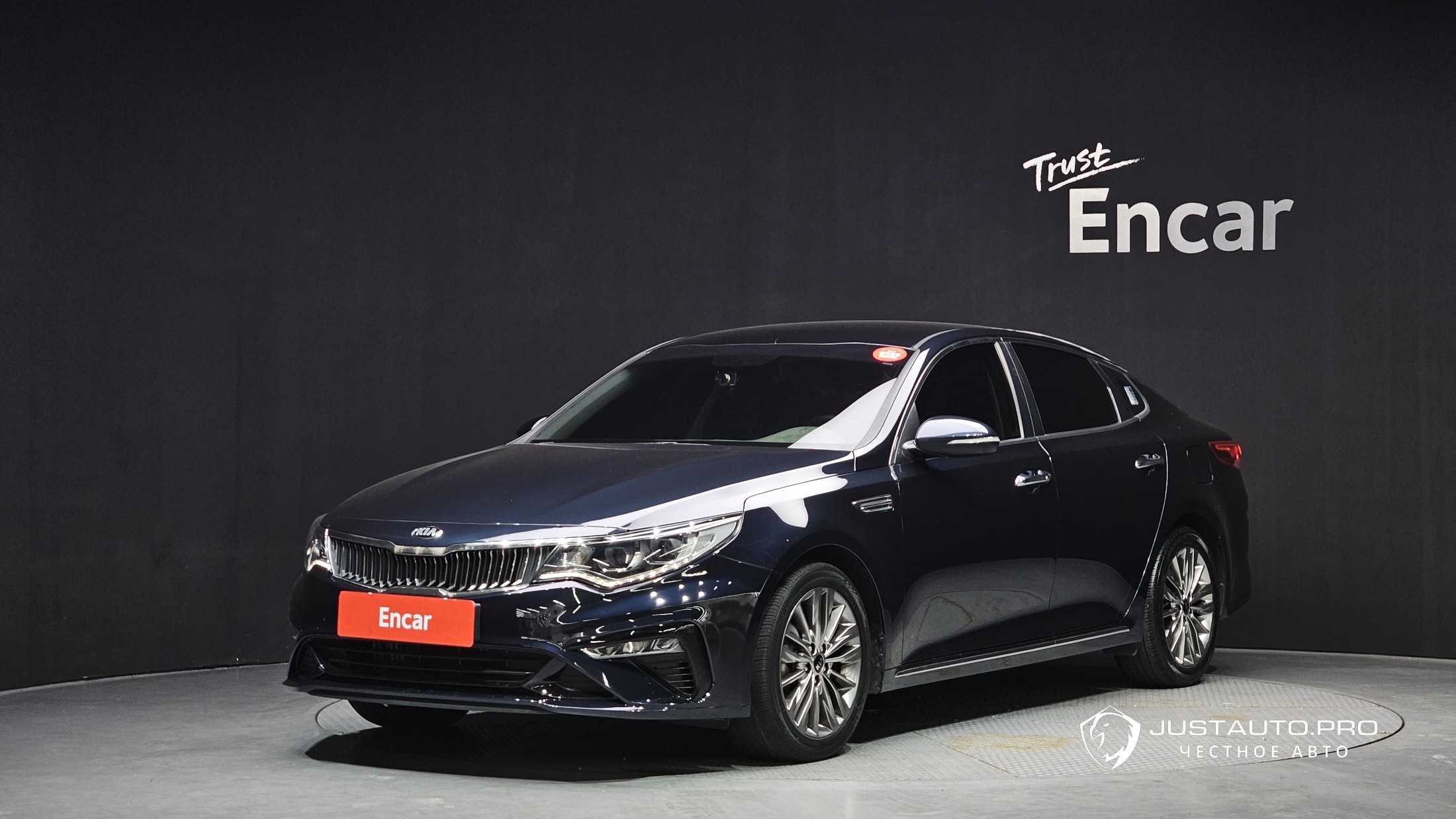 Автомобиль Kia K5
