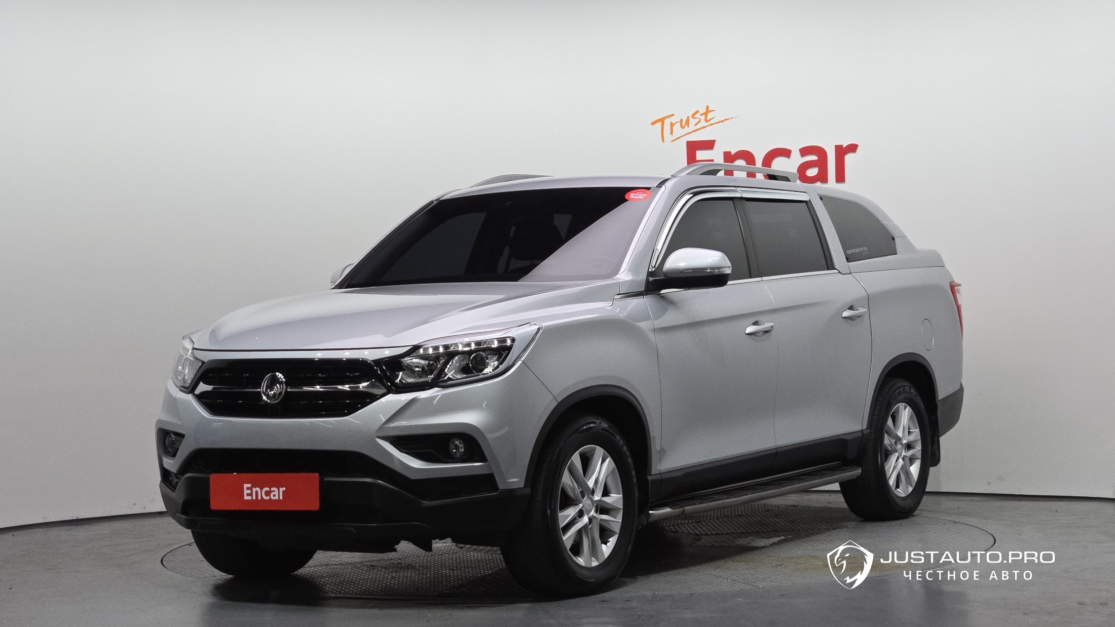 Автомобиль KG_Mobility_Ssangyong Rexton