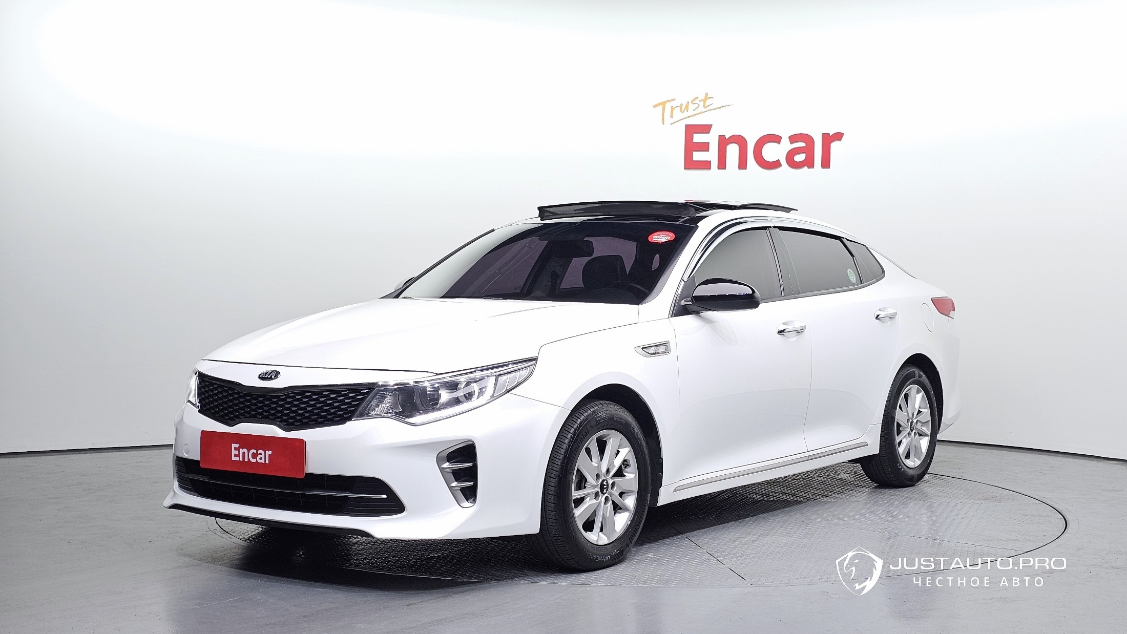Автомобиль Kia K5