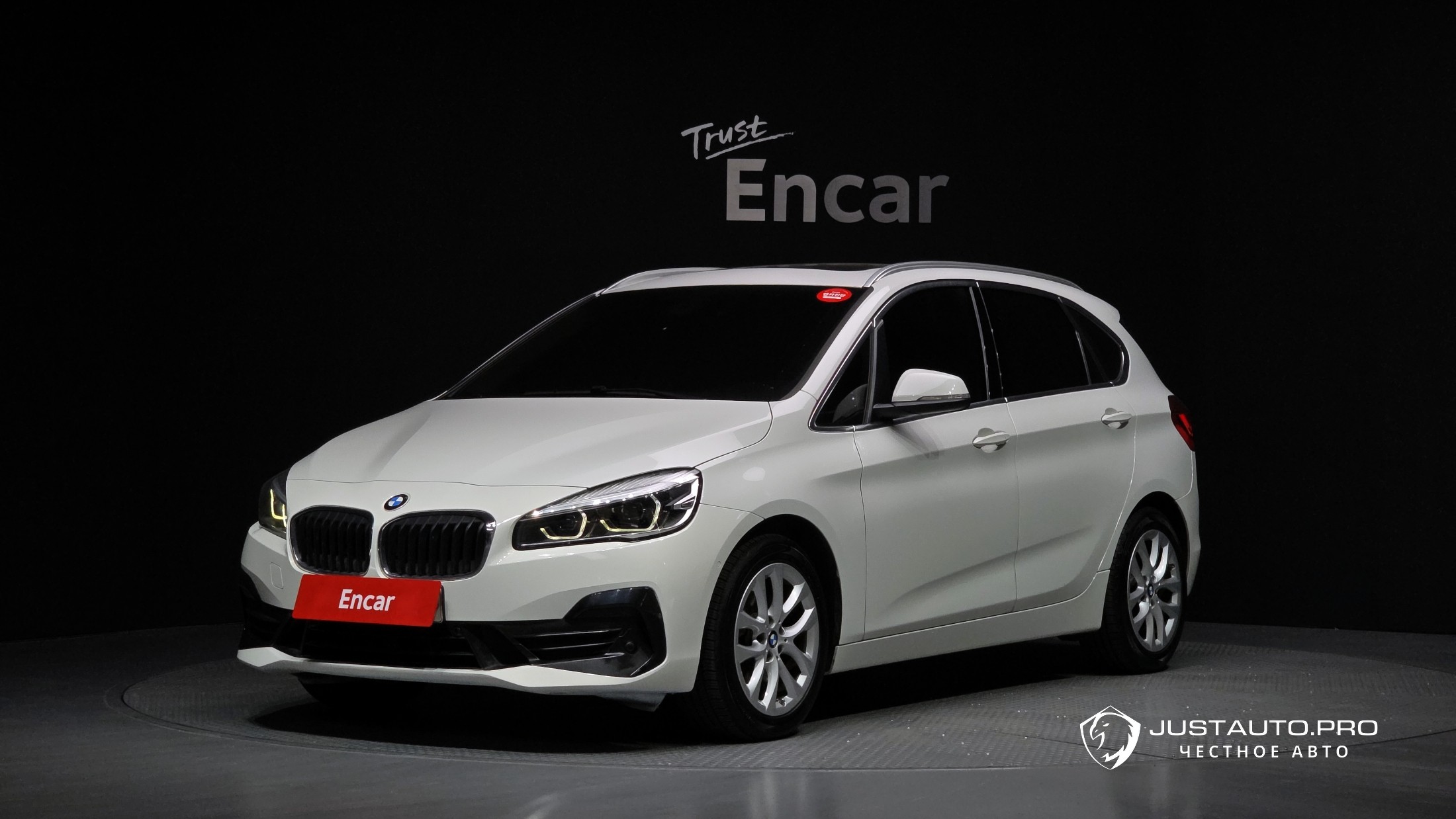 Автомобиль BMW 2-Series