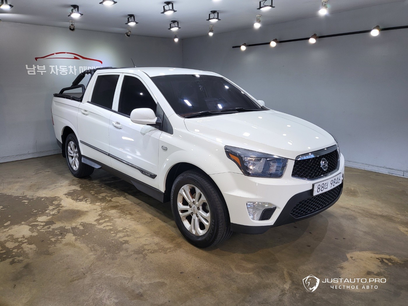 Автомобиль KG_Mobility_Ssangyong KORANDO
