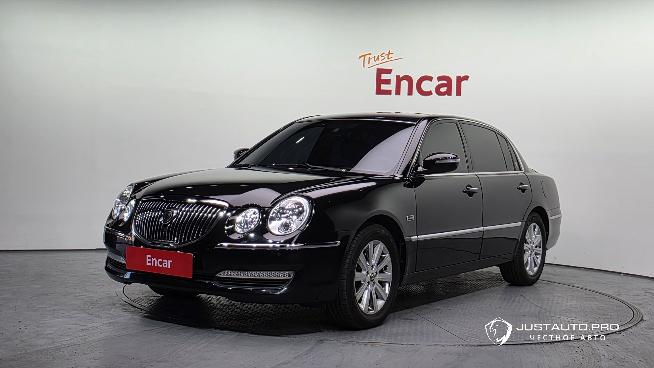 Автомобиль Kia OPIRUS