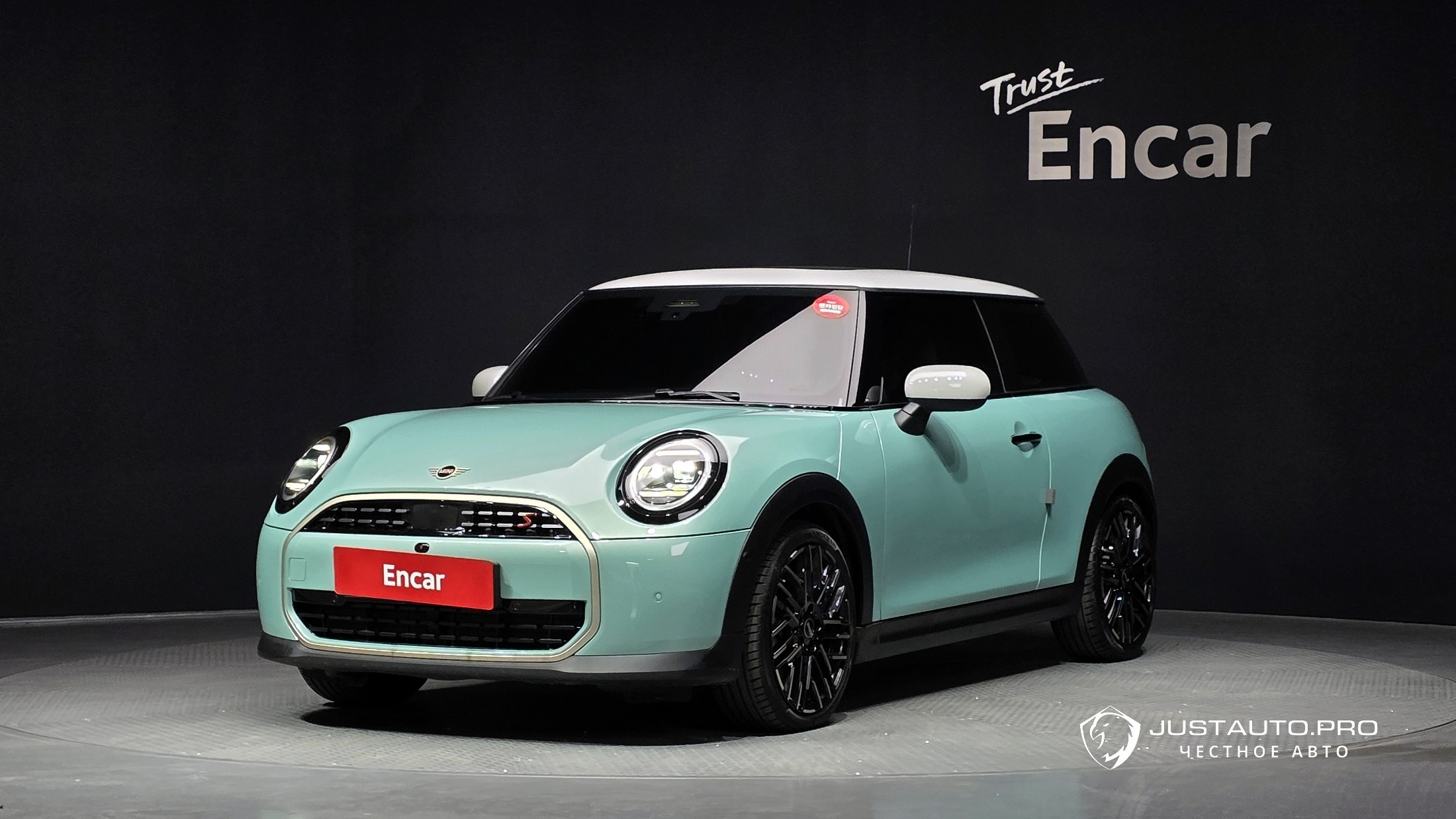 Автомобиль Mini Cooper