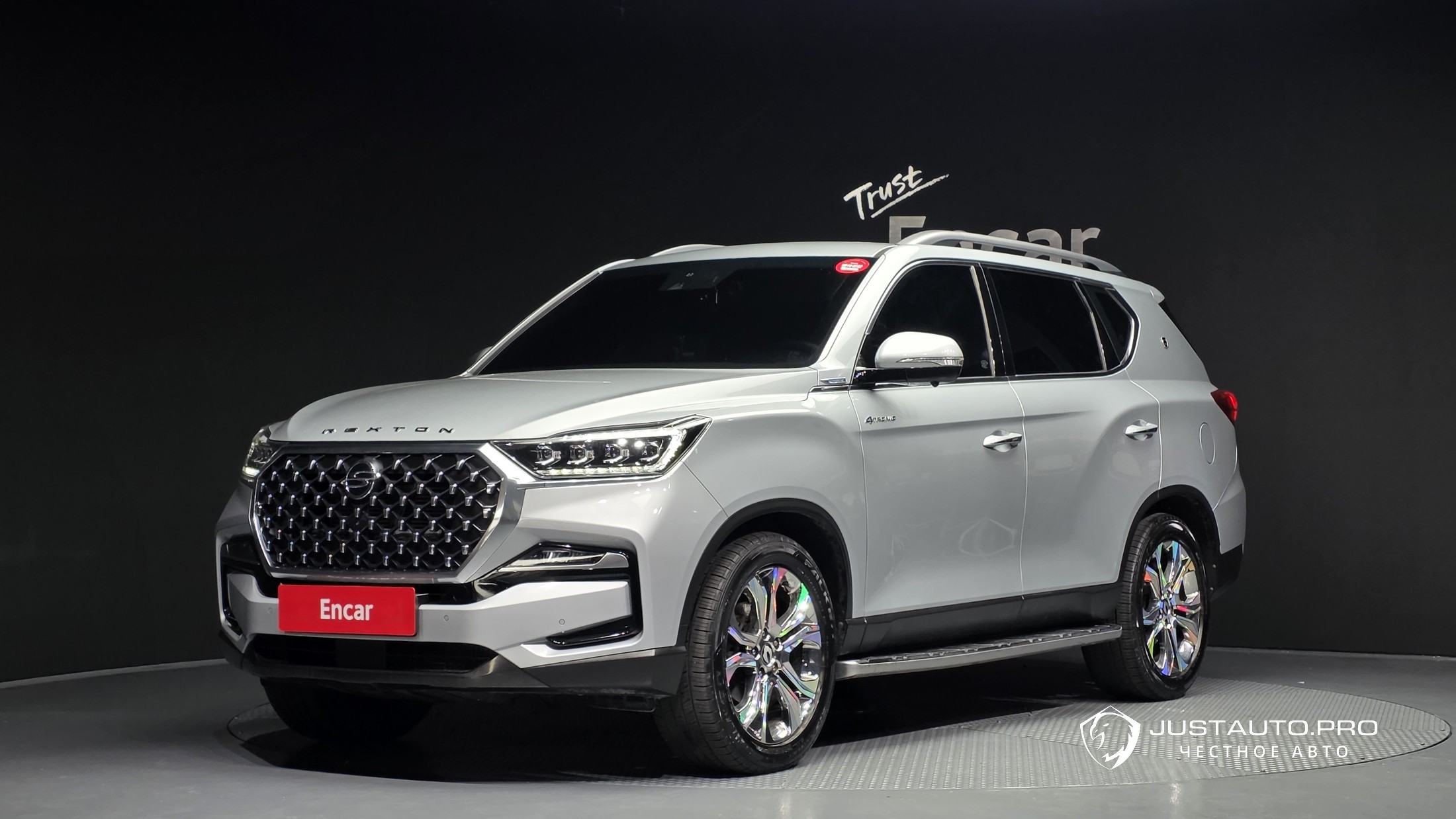 Автомобиль KG_Mobility_Ssangyong Rexton