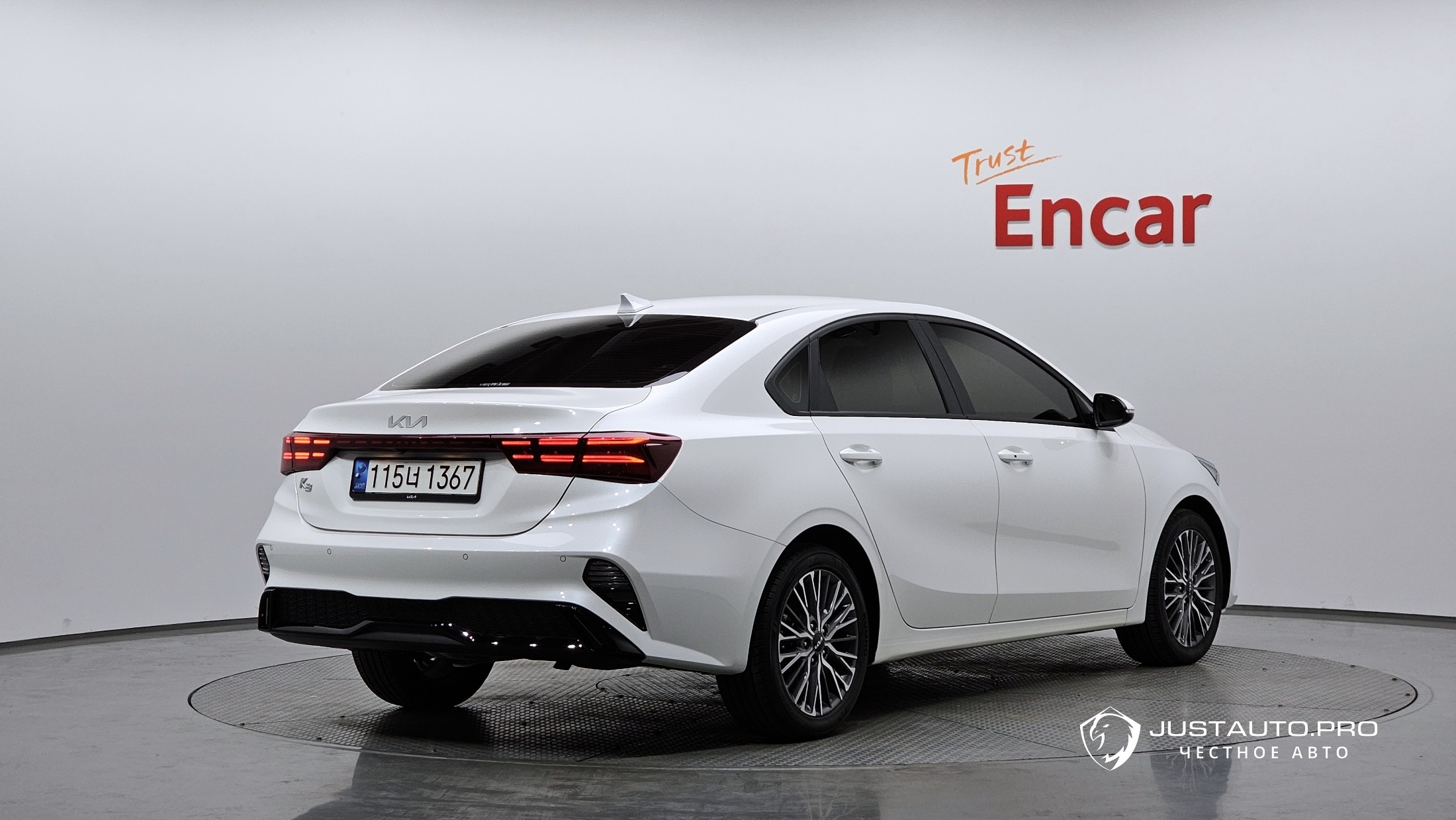 Автомобиль Kia K3