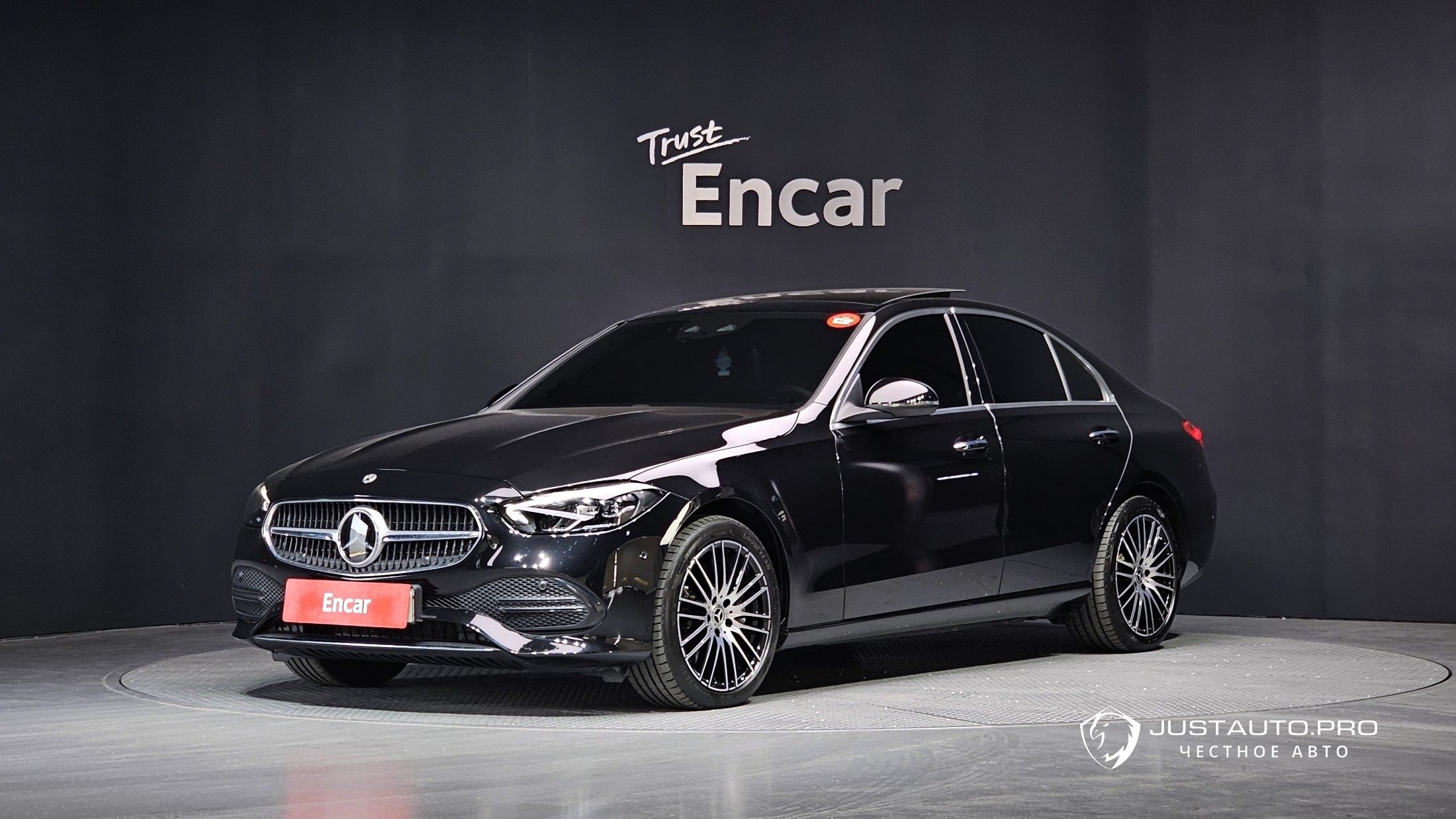 Автомобиль Mercedes-Benz C-Class
