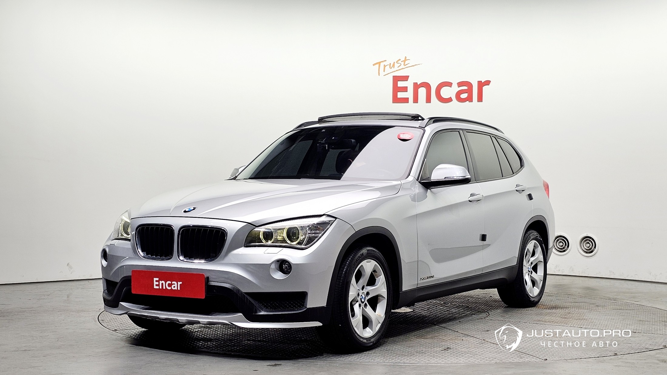 Автомобиль BMW X1