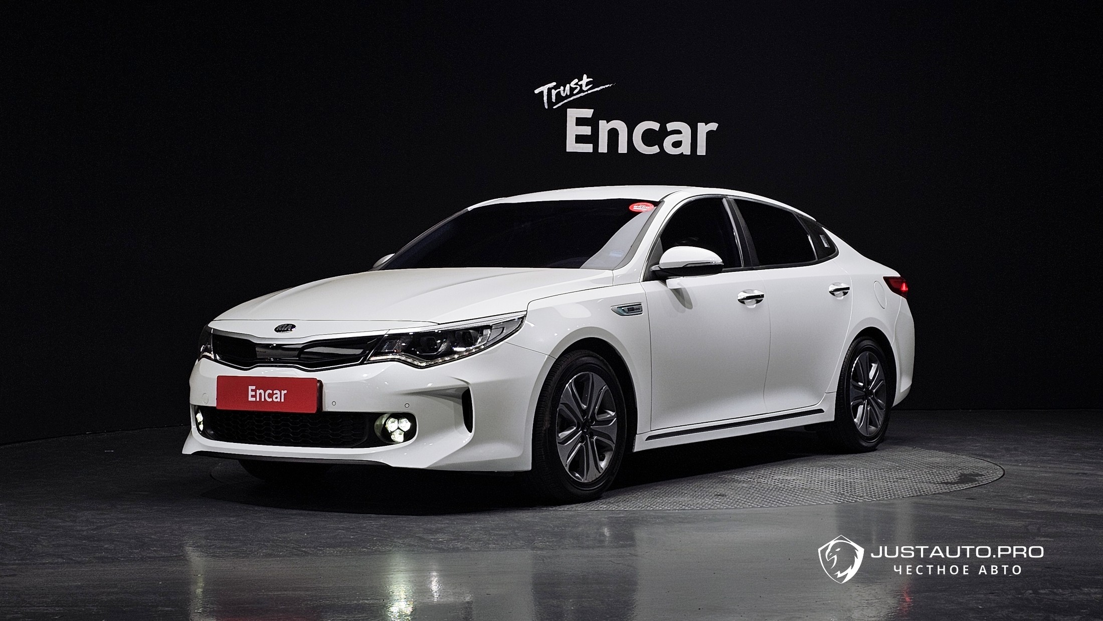 Автомобиль Kia K5