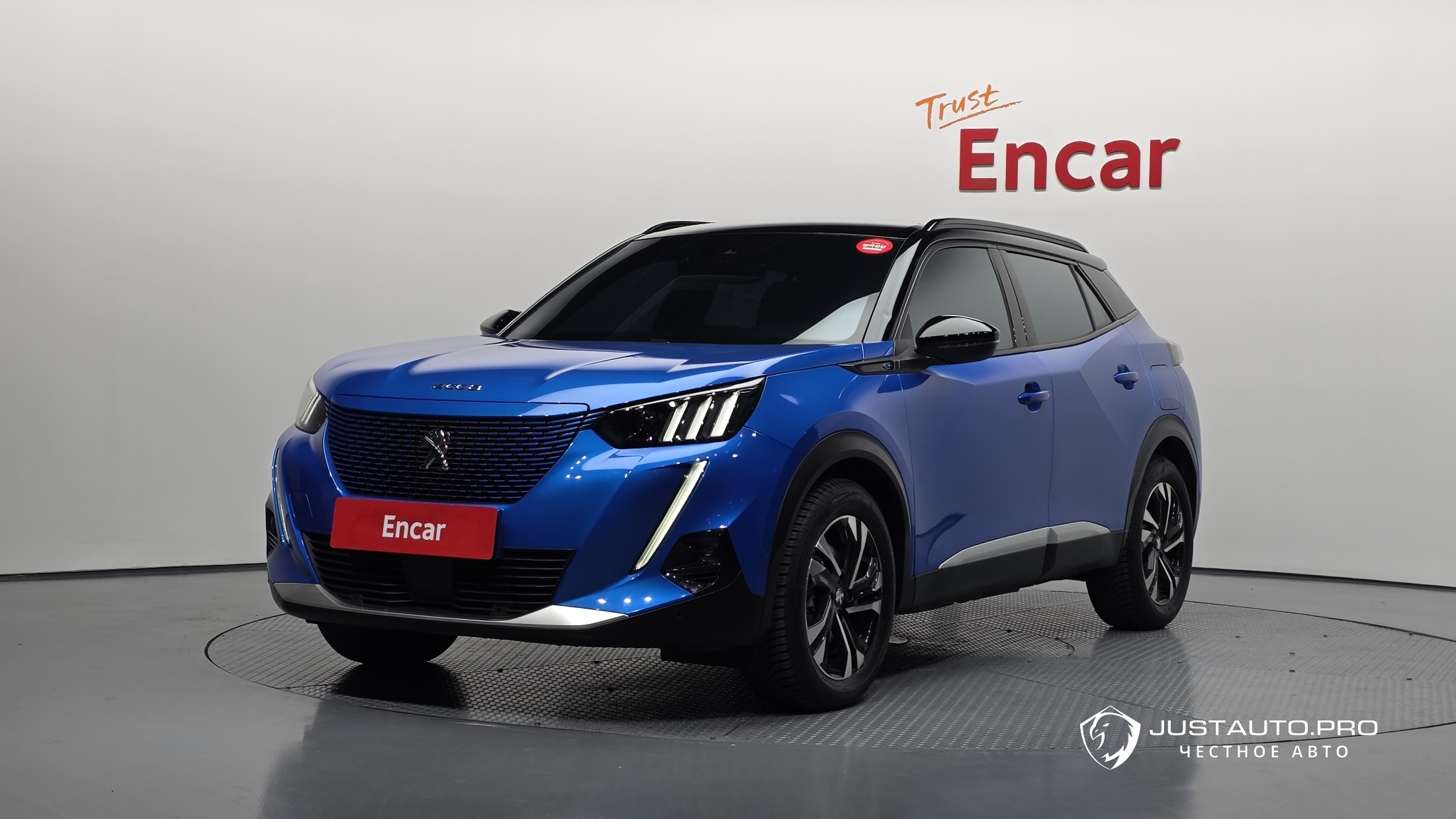 Автомобиль Peugeot 2008