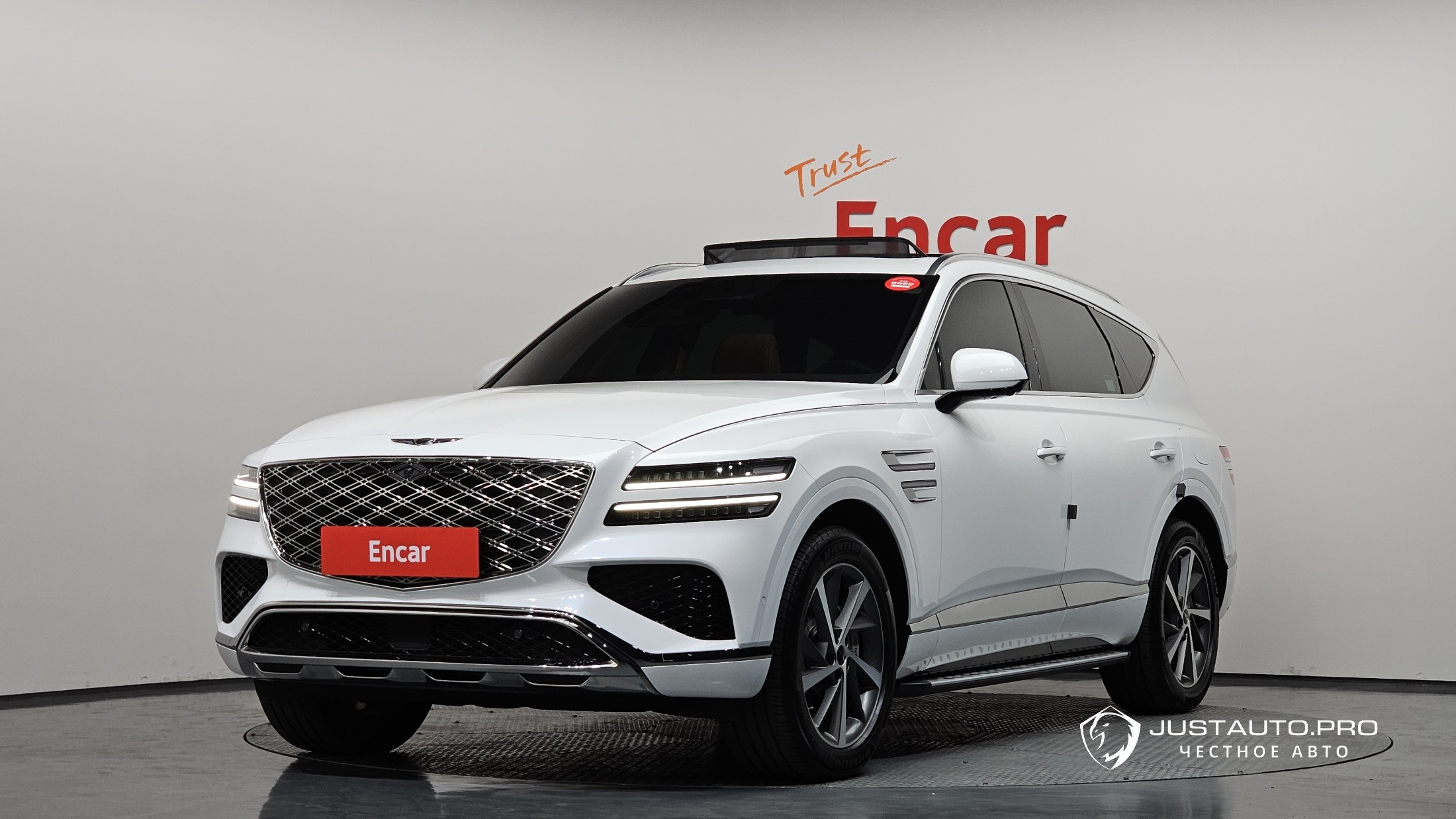 Автомобиль Genesis GV80