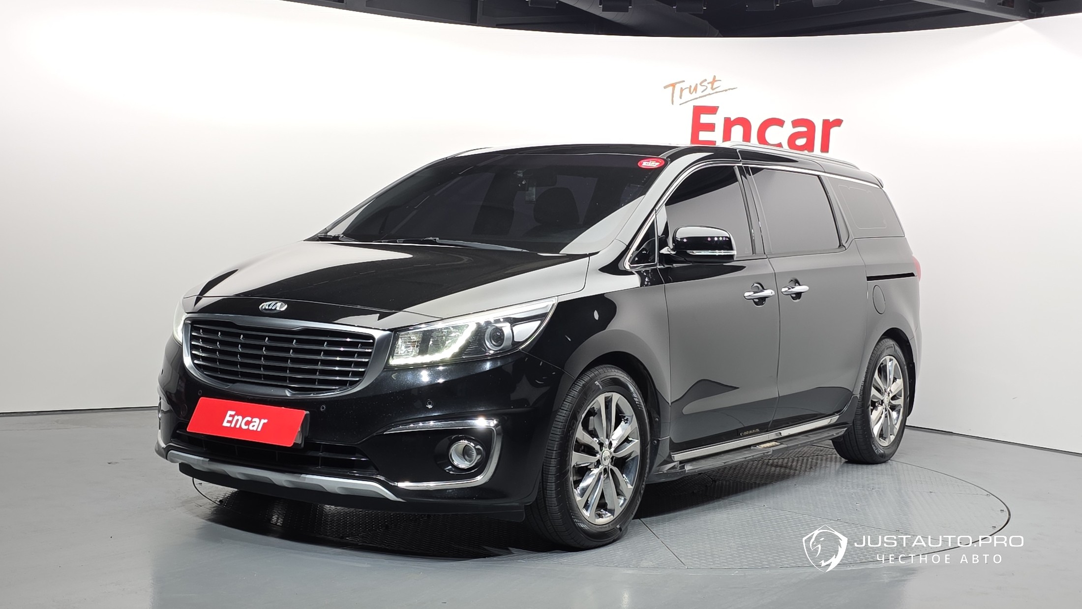Автомобиль Kia Canival