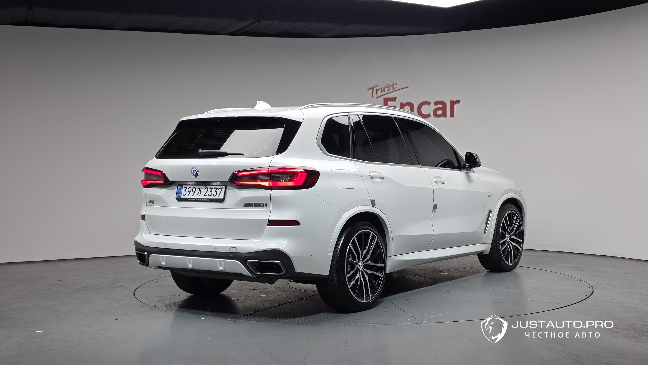 Автомобиль BMW X5