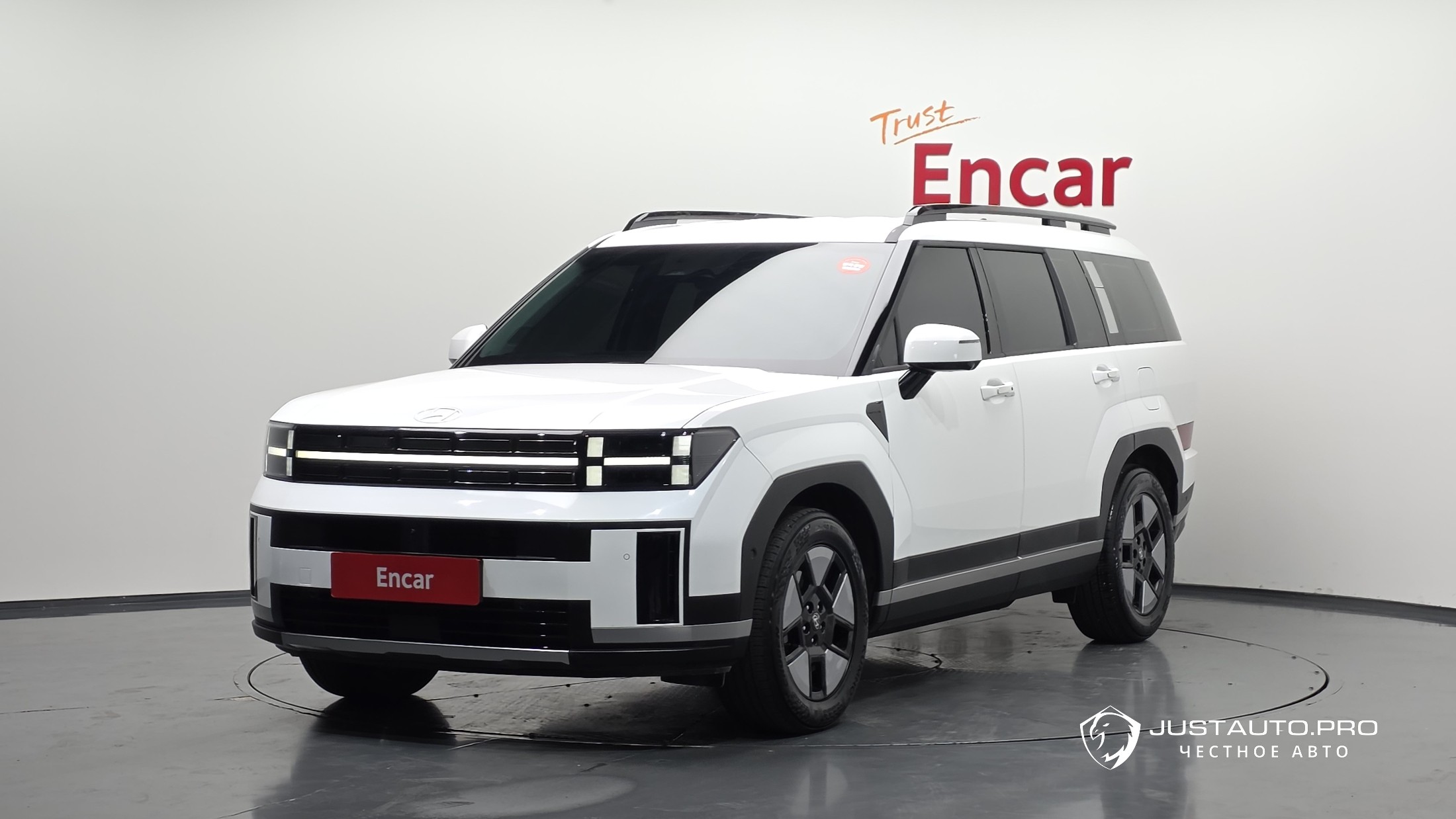 Автомобиль Hyundai Santafe