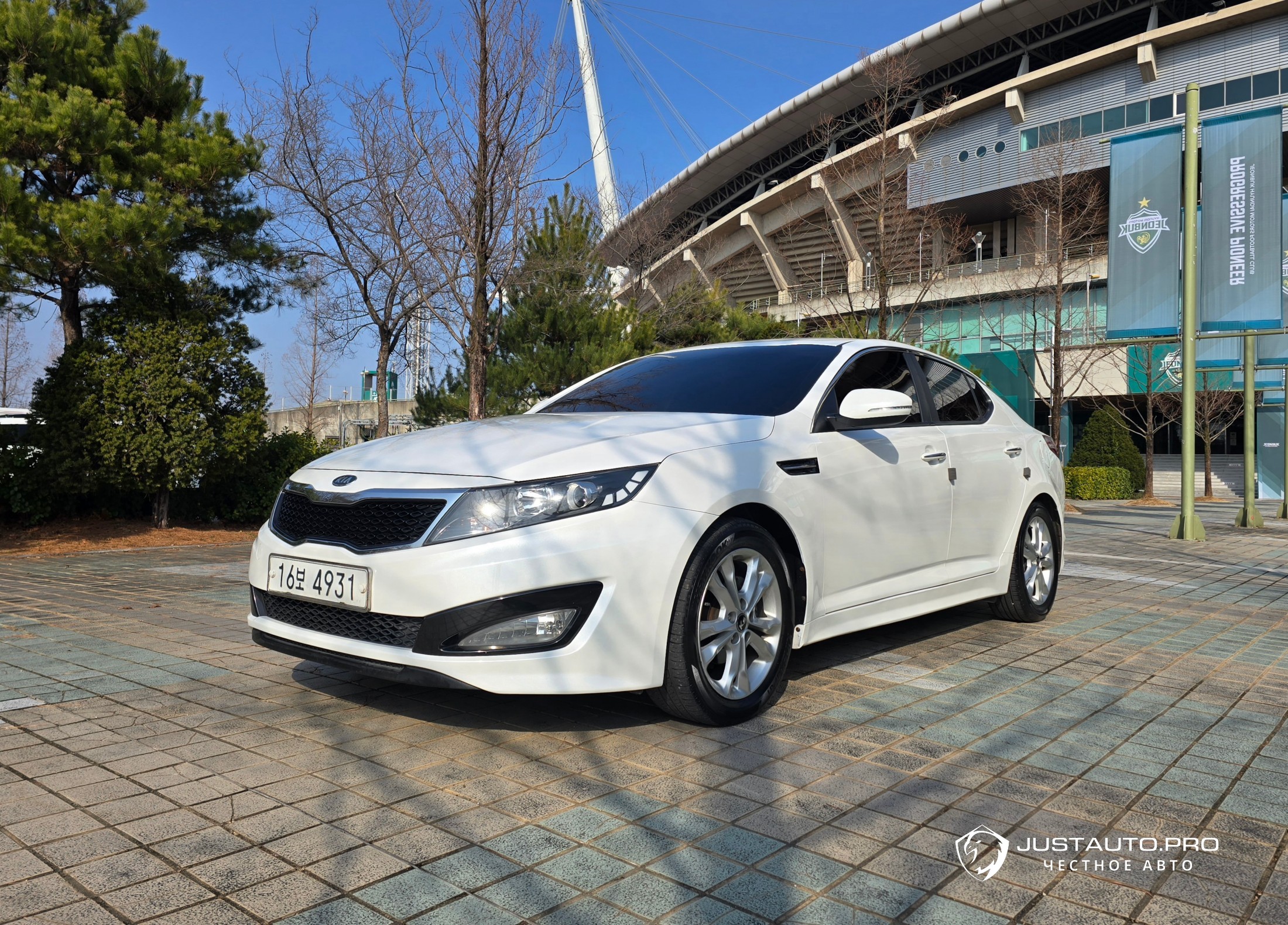 Автомобиль Kia K5