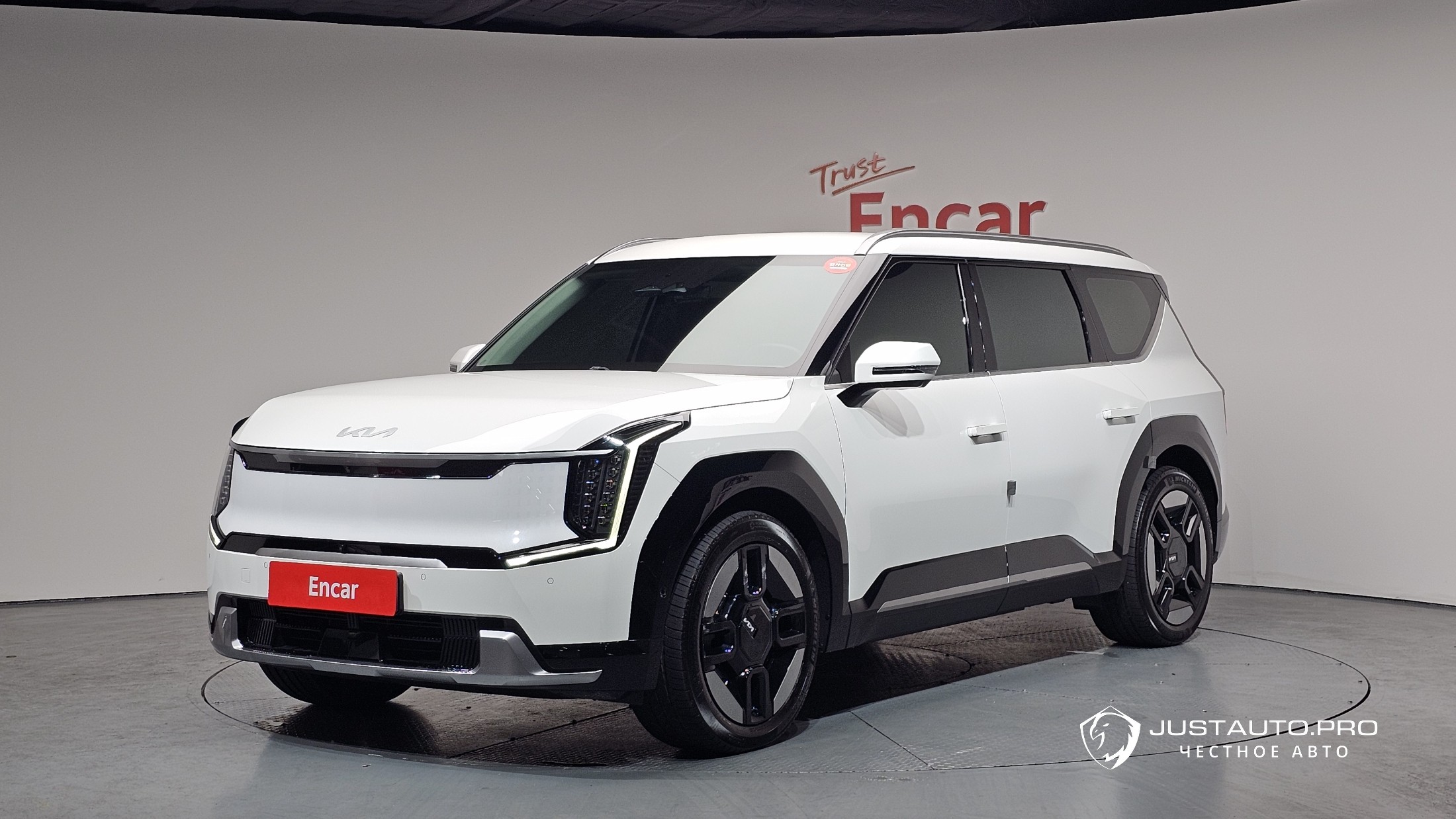 Автомобиль Kia EV9