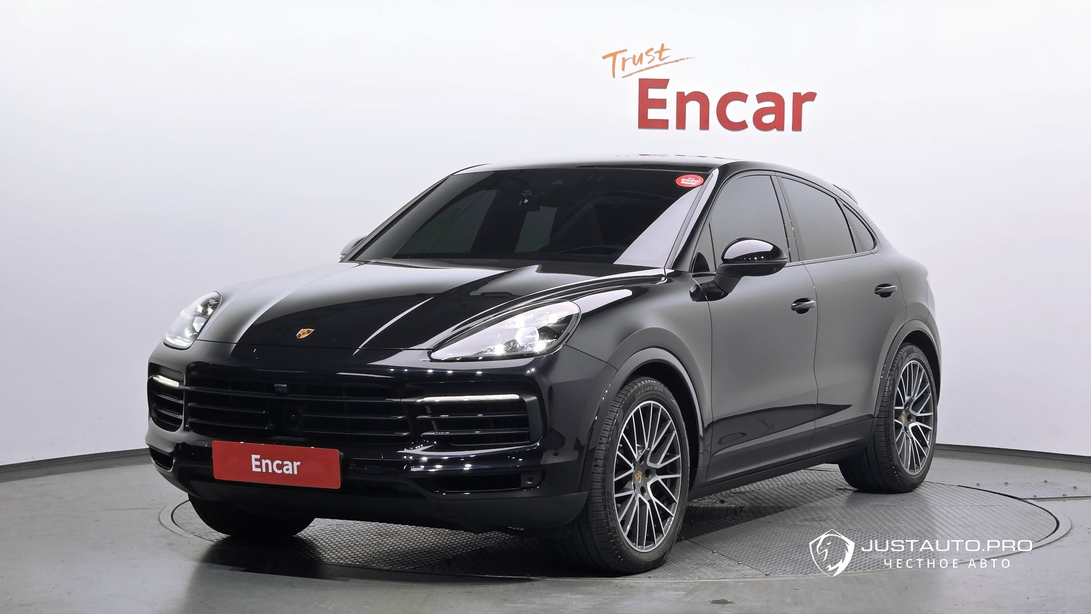 Автомобиль Porsche Cayenne