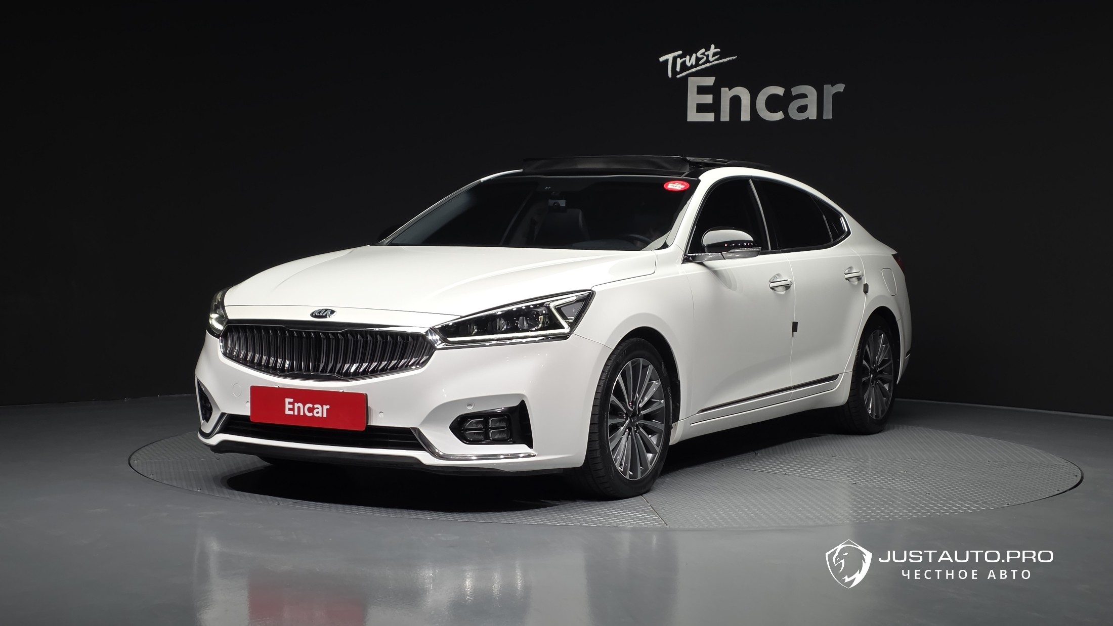 Автомобиль Kia K7