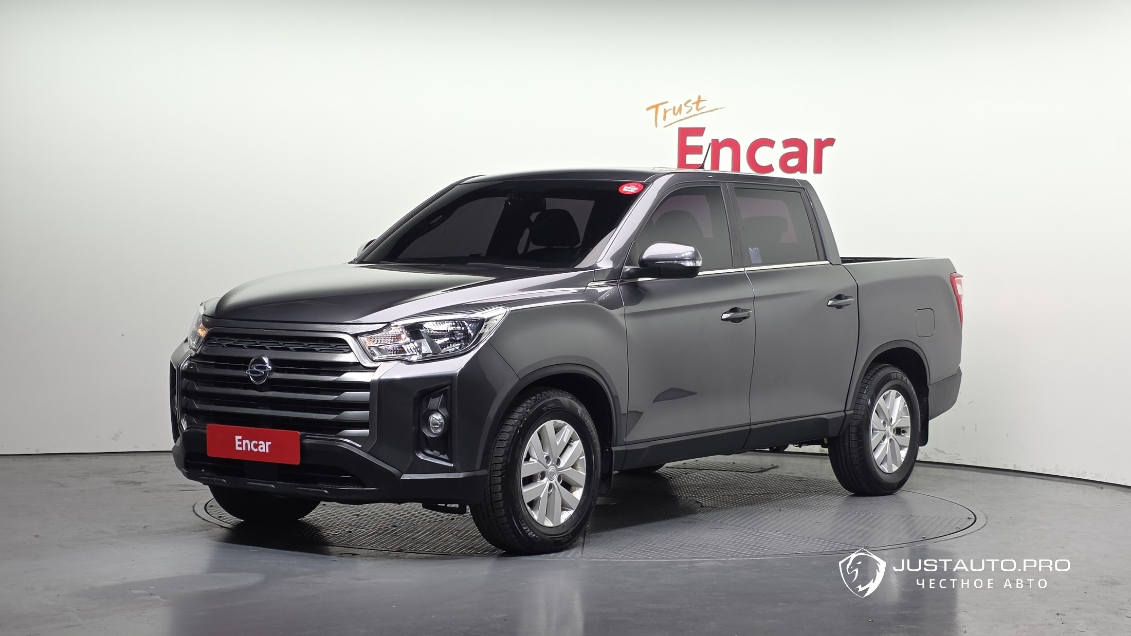 Автомобиль KG_Mobility_Ssangyong Rexton