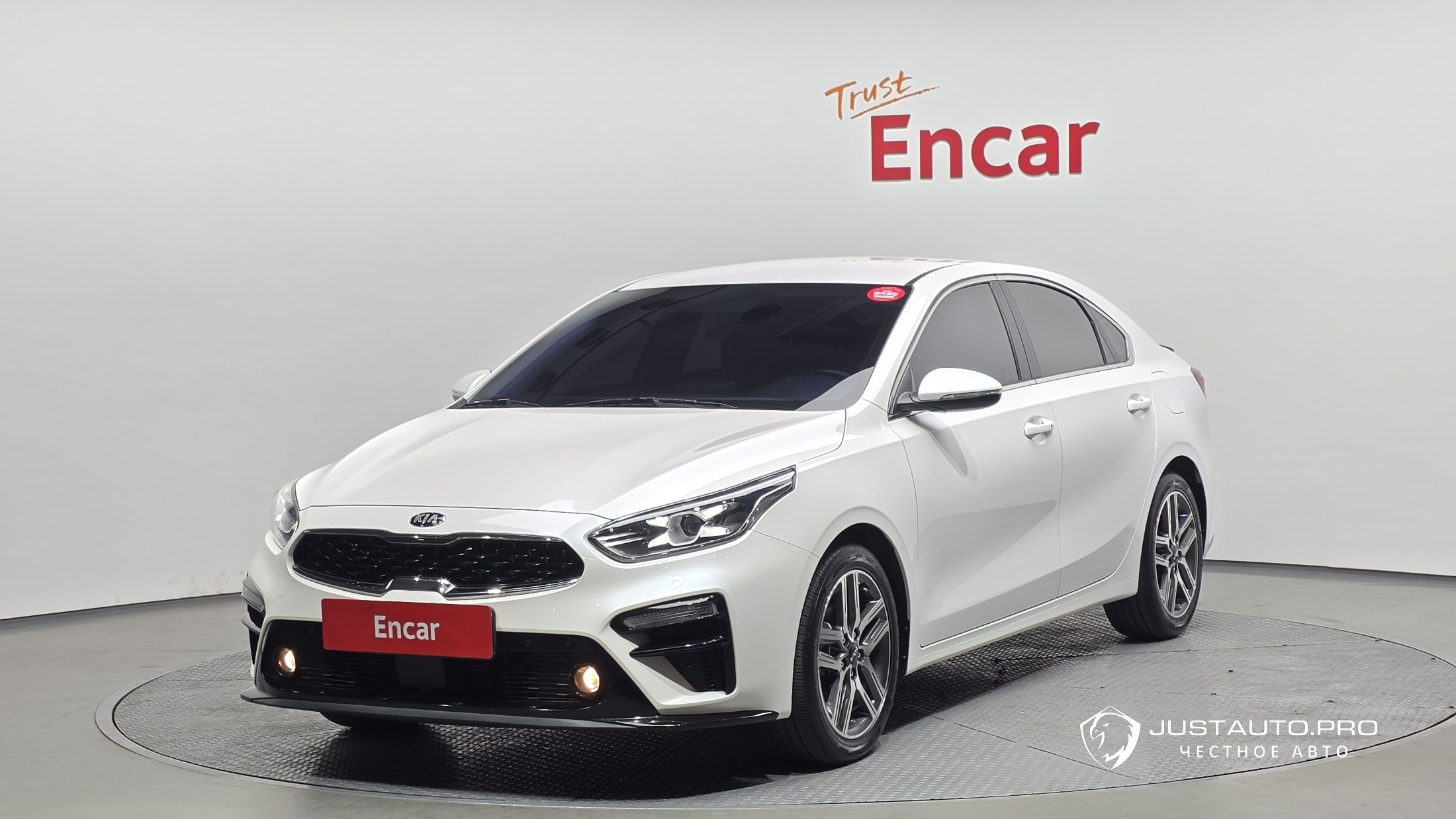 Автомобиль Kia K3