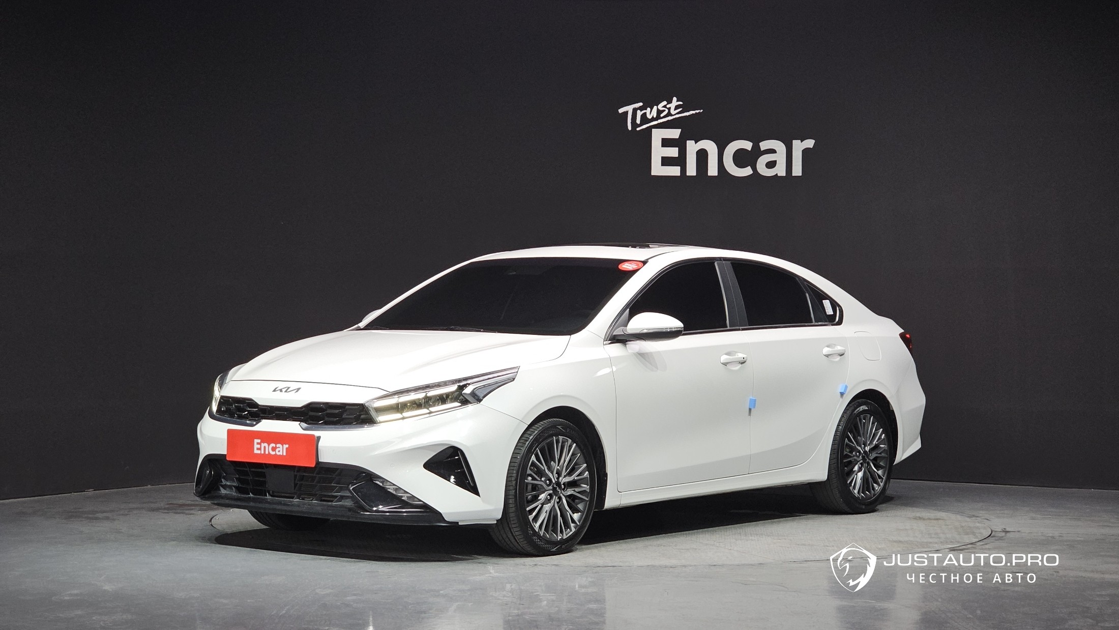 Автомобиль Kia K3