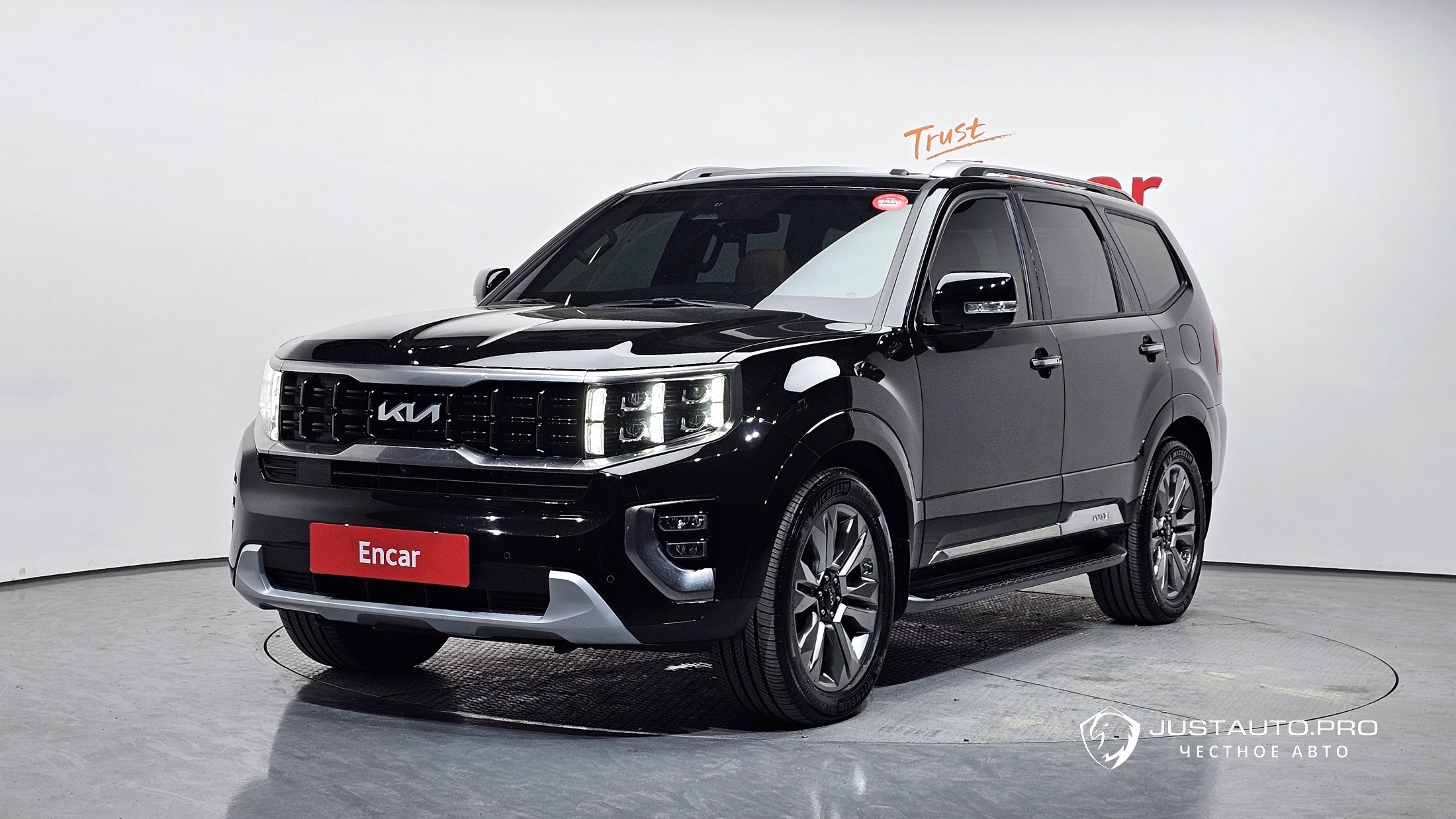 Автомобиль Kia Mohave