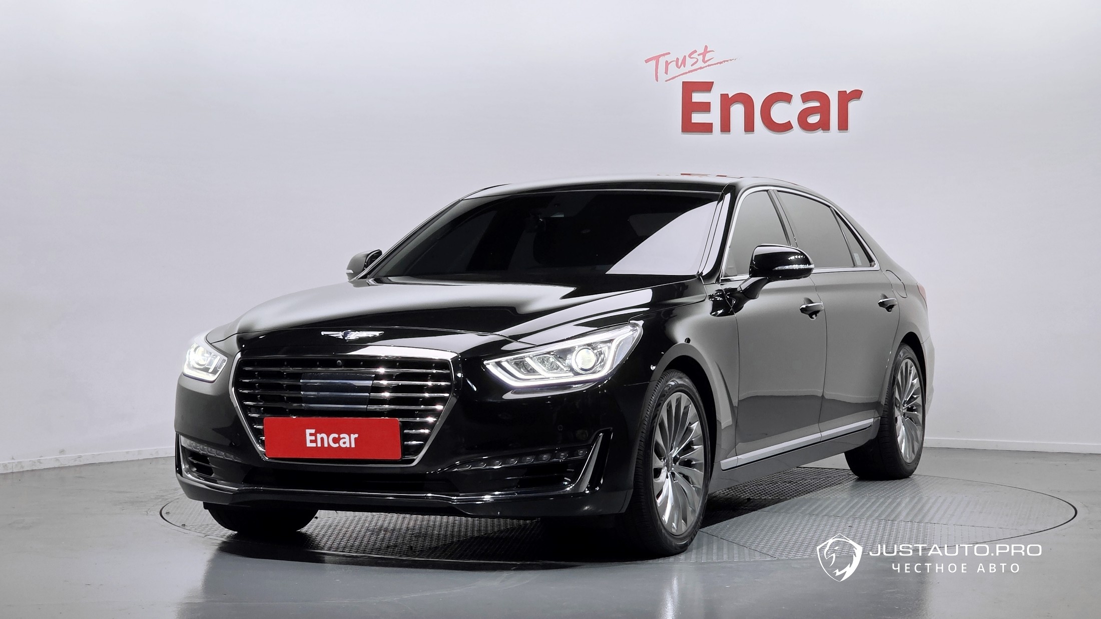 Автомобиль Genesis EQ900