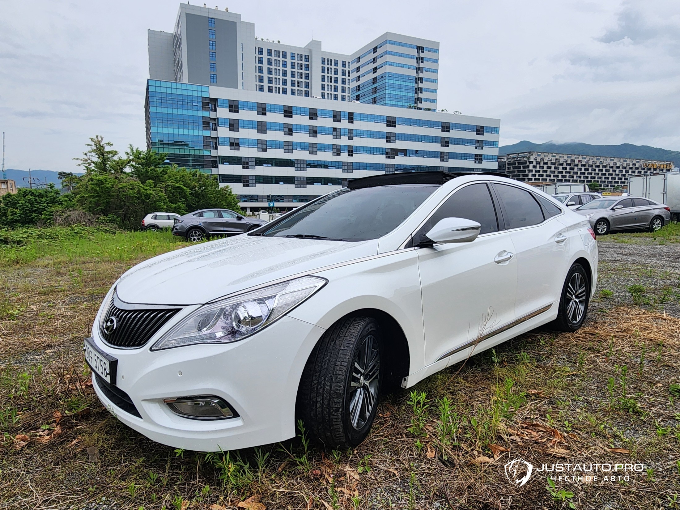 Автомобиль Hyundai Grandeur