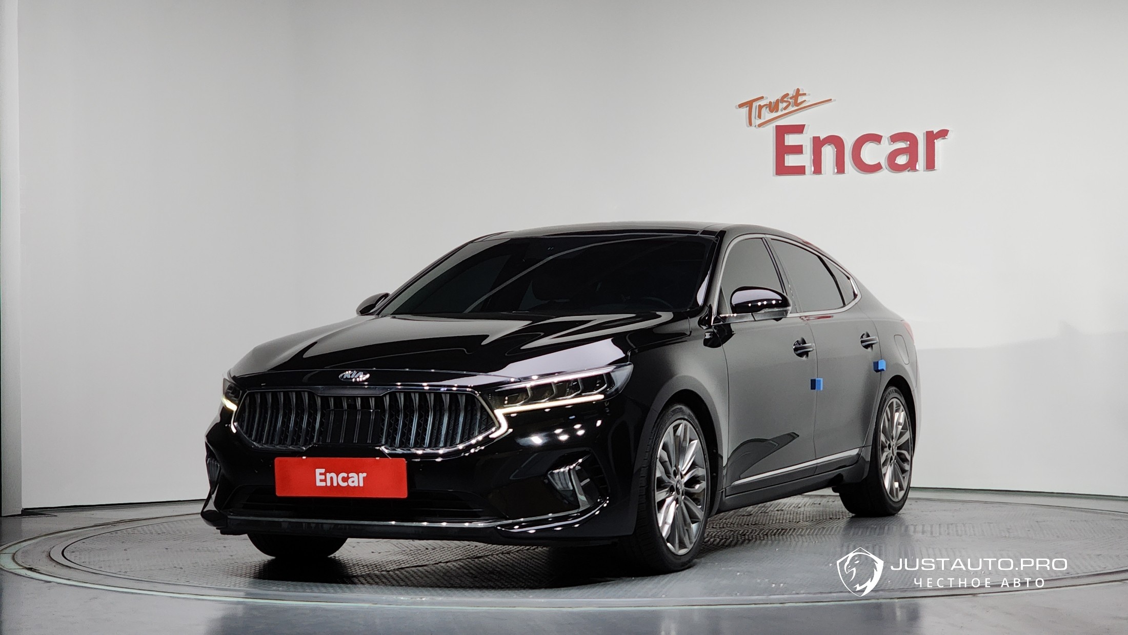 Автомобиль Kia K7