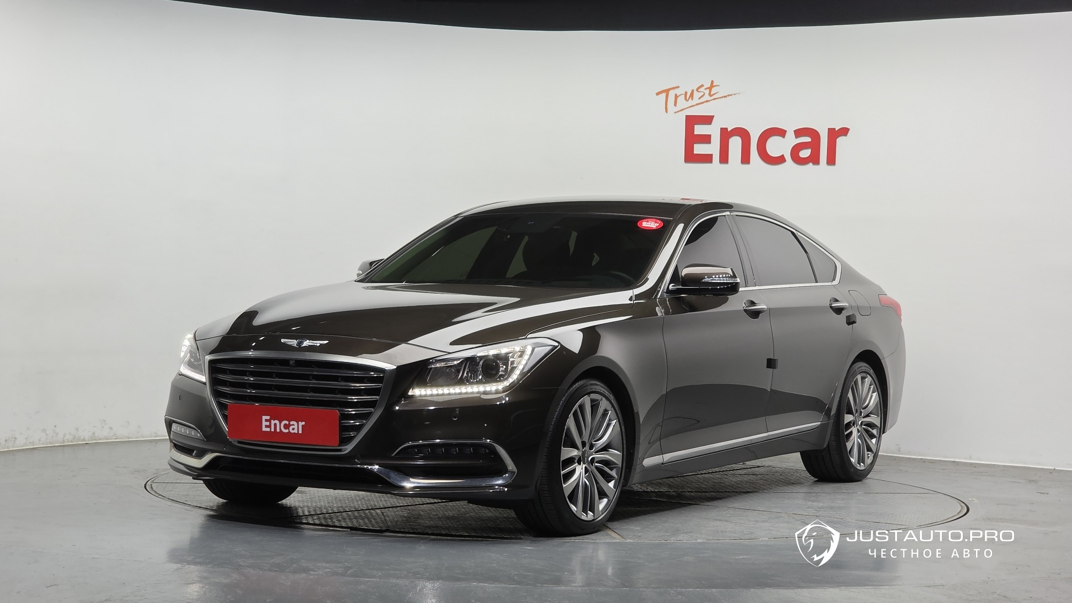 Автомобиль Genesis G80