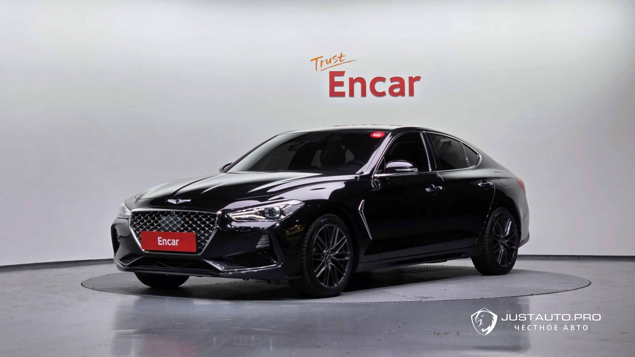 Автомобиль Genesis G70