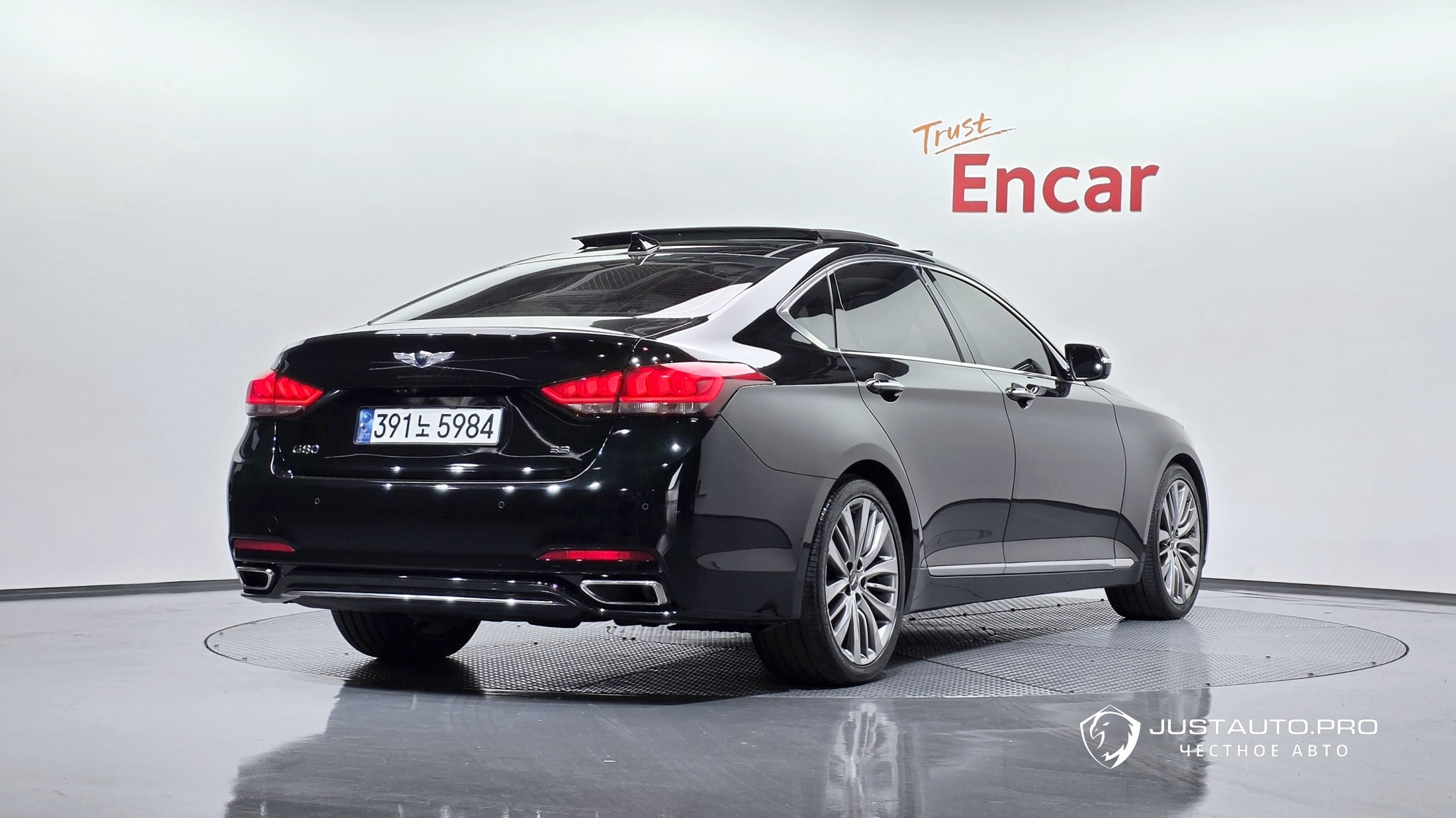 Автомобиль Genesis G80