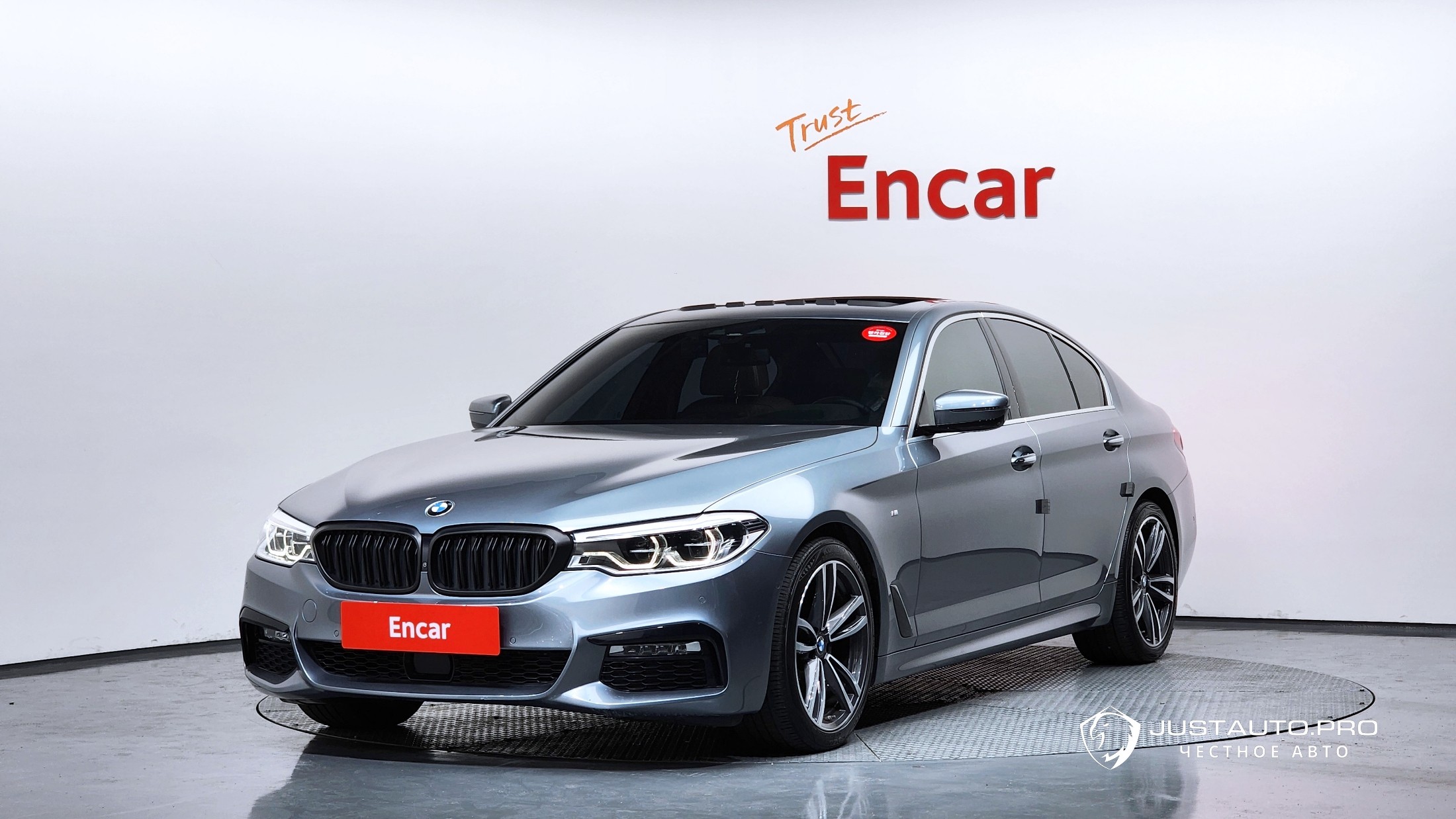 Автомобиль BMW 5-Series
