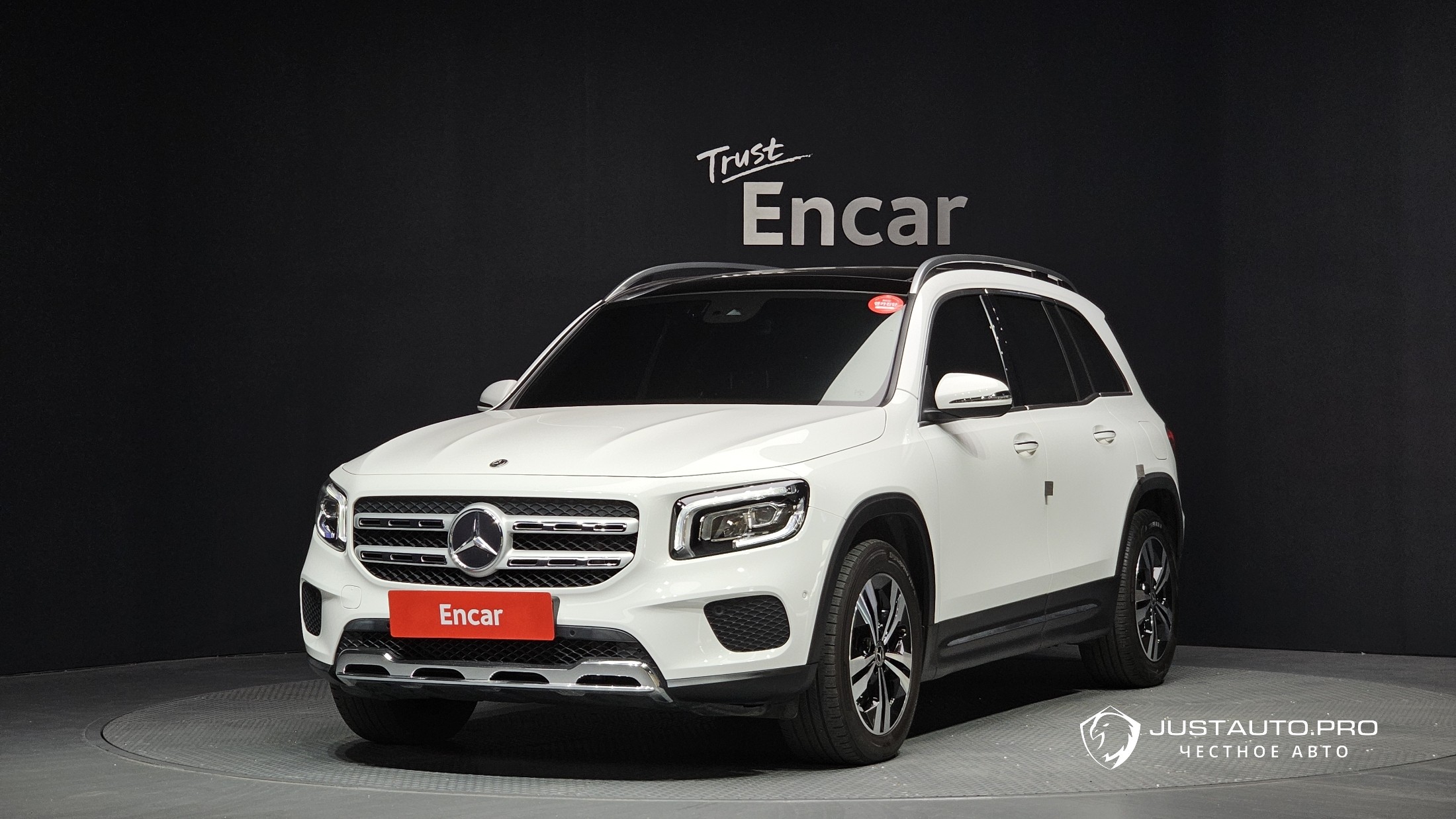 Автомобиль Mercedes-Benz GLB-Class