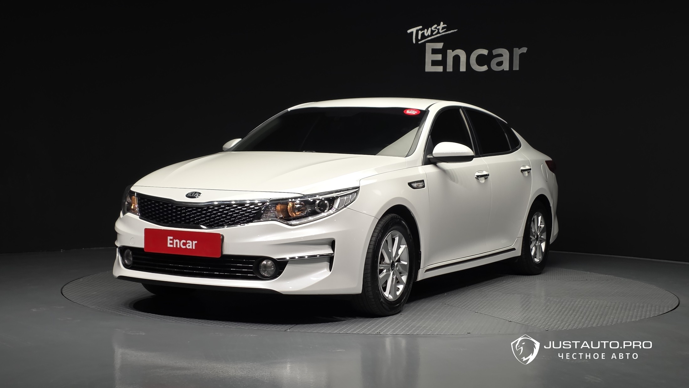 Автомобиль Kia K5