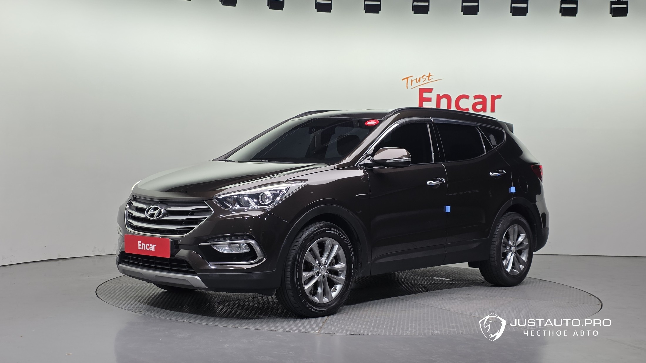 Автомобиль Hyundai Santafe