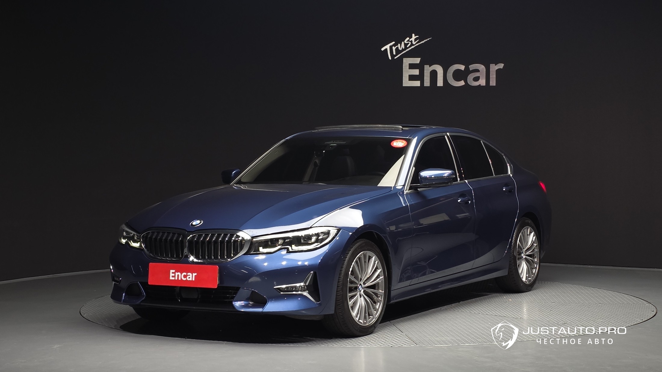 Автомобиль BMW 3-Series