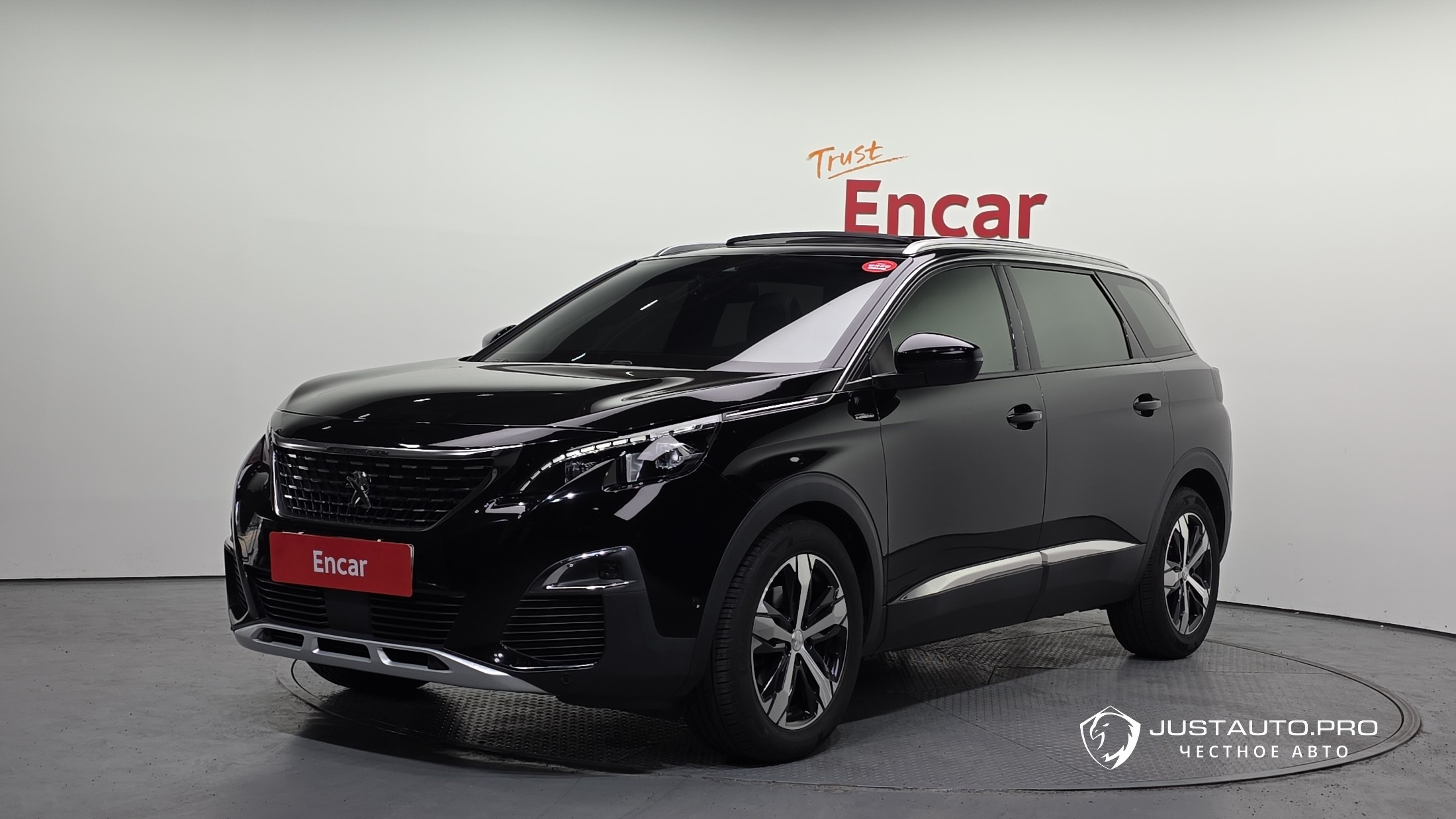 Автомобиль Peugeot 5008